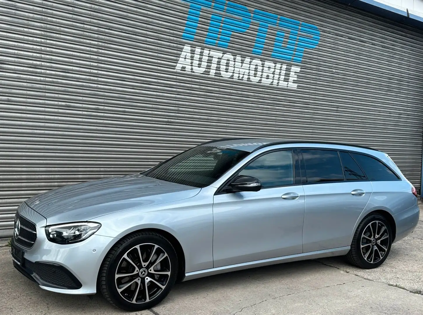 Mercedes-Benz E 220 E220 dT 4Matic*AHK*WIDE-SCREEN*LED-HIGH*KAMERA* Plateado - 1