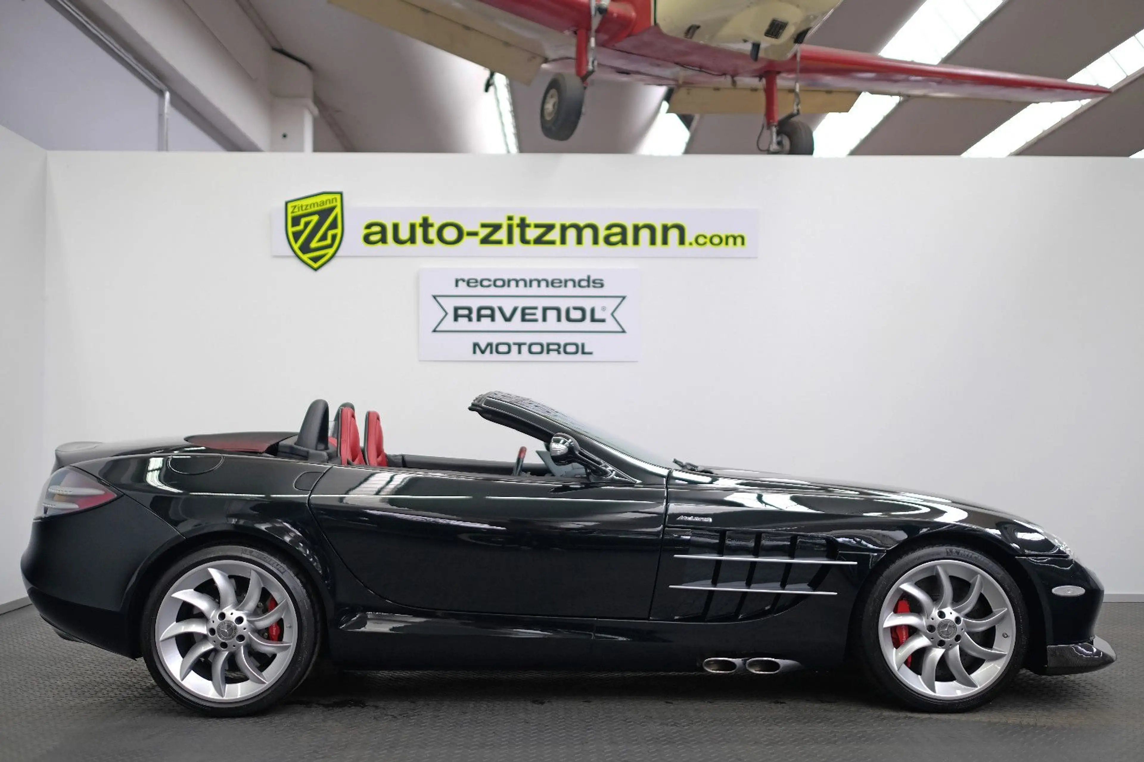 Mercedes-Benz SLR Roadster /EXCLUSIV/CARBON/1 OF 520 — photo 2