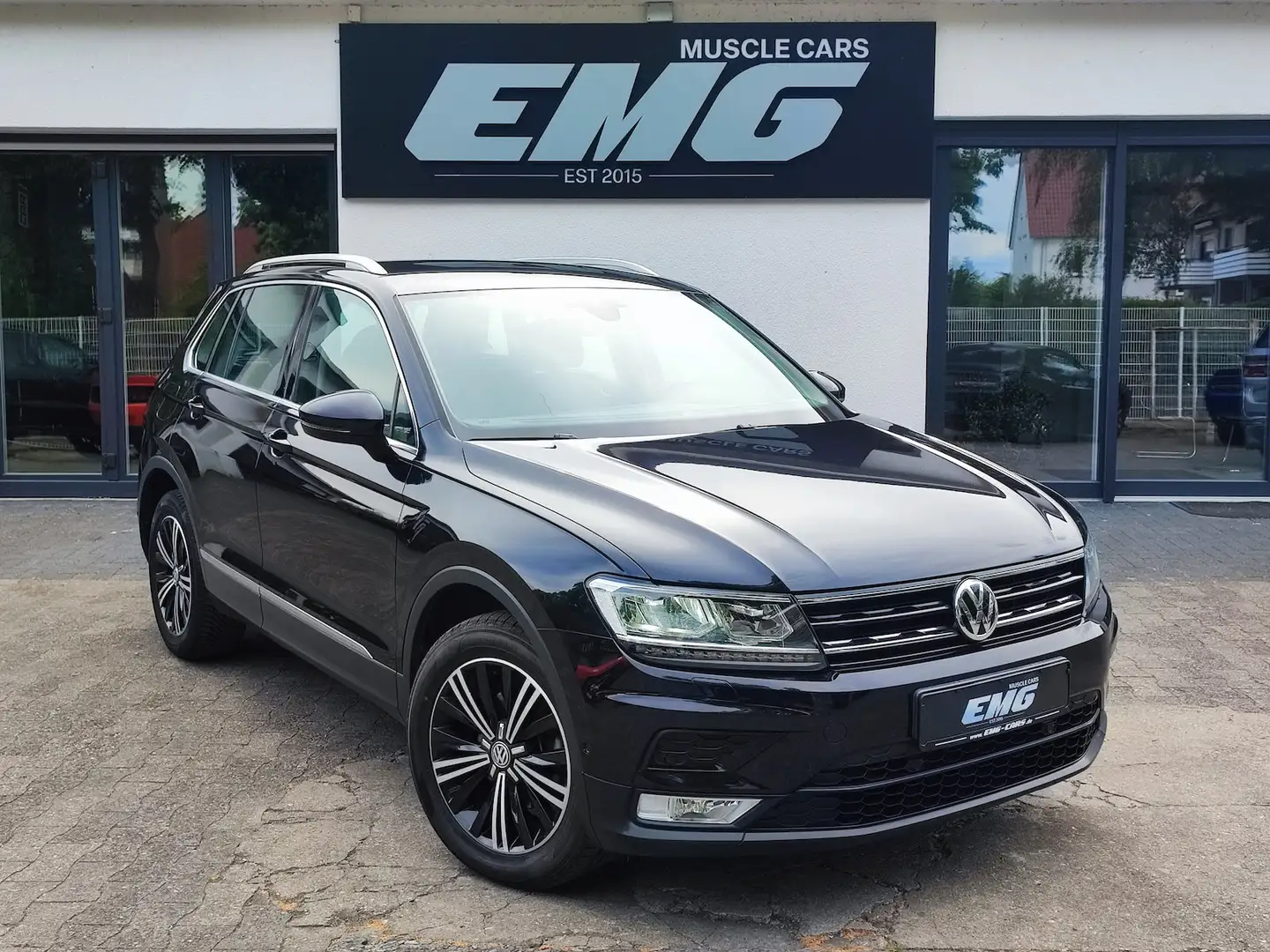 Volkswagen Tiguan 2.0 TDI BMT Comfortline 4Motion*LED*TWA*SHZ* Schwarz - 1