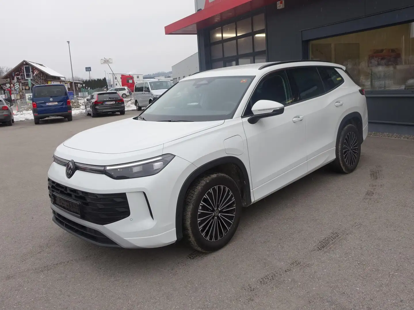 Volkswagen Tayron 1.5 TSI eHybrid Life "AHV,LED,NAVI,Kamera" Weiß - 1