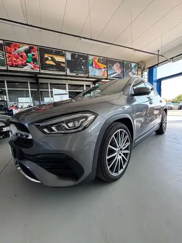 Mercedes-Benz GLA 200 GLA d Premium 4matic auto