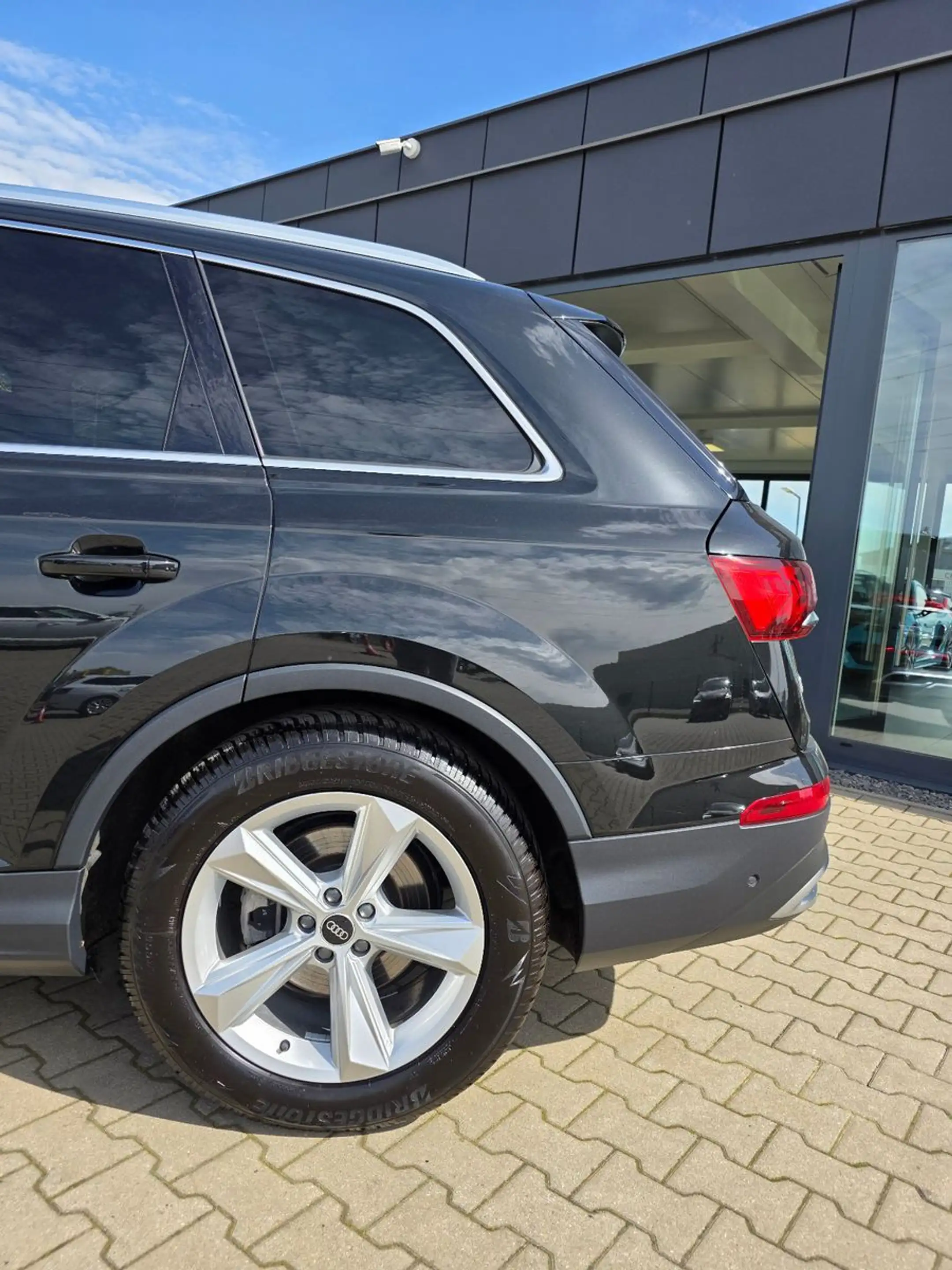 Audi Q7 50TDI 7-Sitzer*Luft*ACC*360*AHK*Leder*2.Hand — photo 5