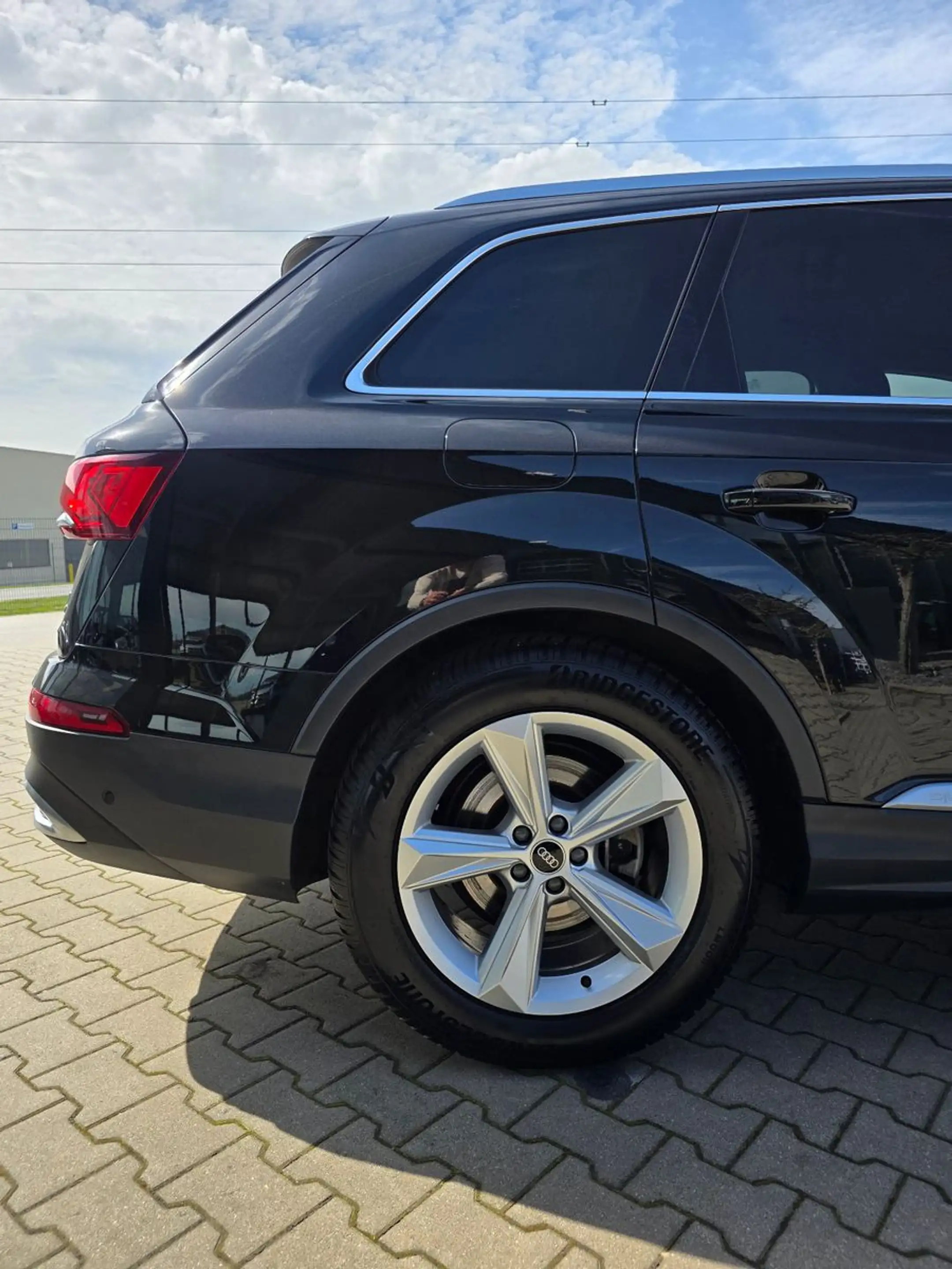 Audi Q7 50TDI 7-Sitzer*Luft*ACC*360*AHK*Leder*2.Hand — photo 14