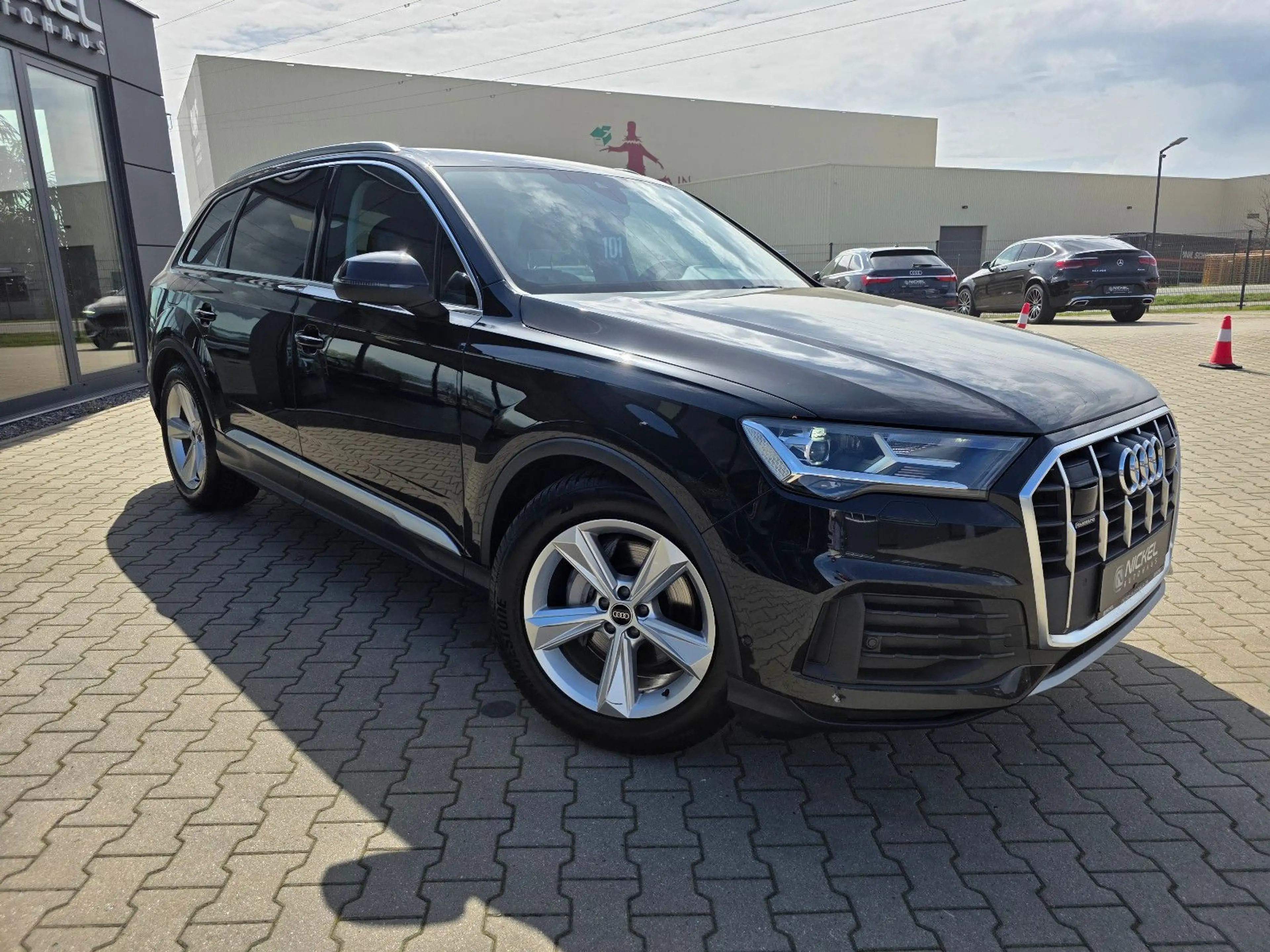 Audi Q7 50TDI 7-Sitzer*Luft*ACC*360*AHK*Leder*2.Hand — photo 8