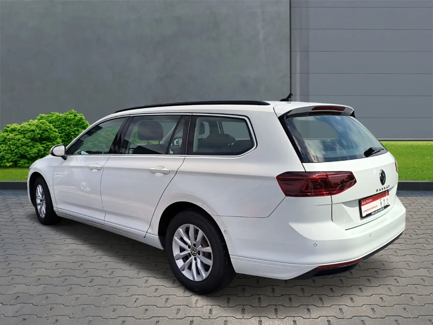 Volkswagen Passat Variant Business 2.0 TDI+Anhängerkupplung+Navi Bílá - 2