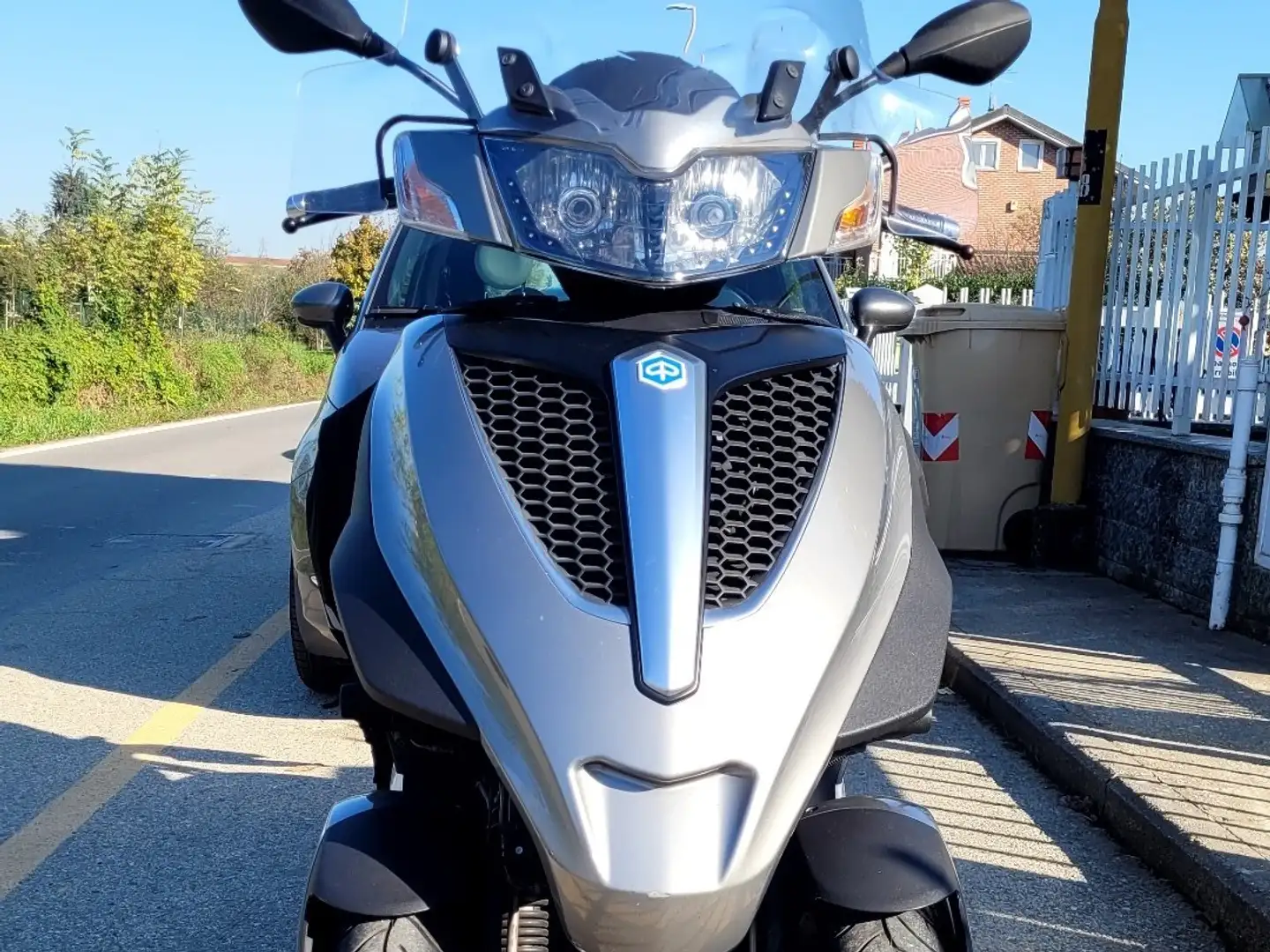 Piaggio MP3 300 yourban Gri - 2