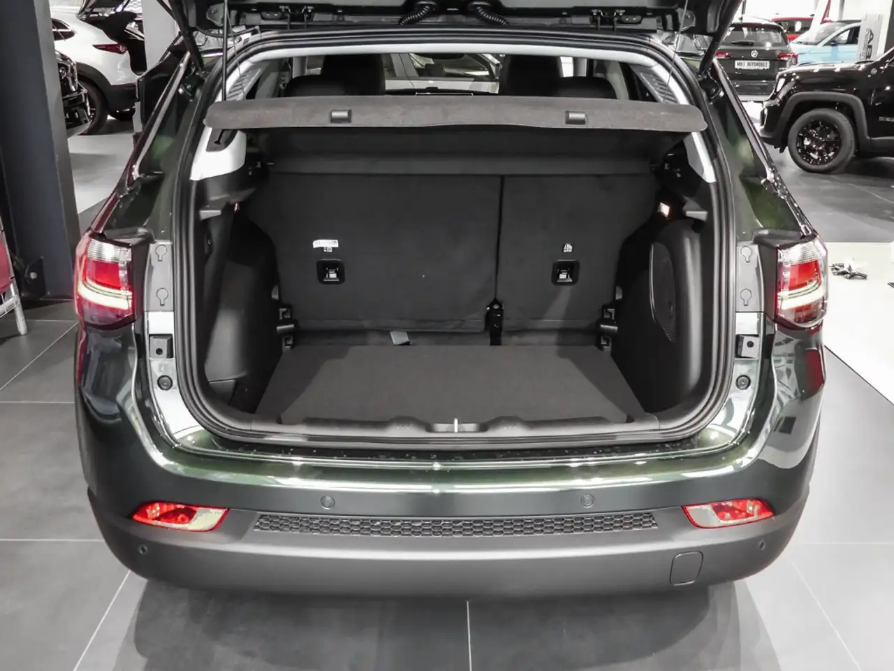 Jeep Compass e-Hybrid MY25 North Star Premium & Sicherheits-Pak 20