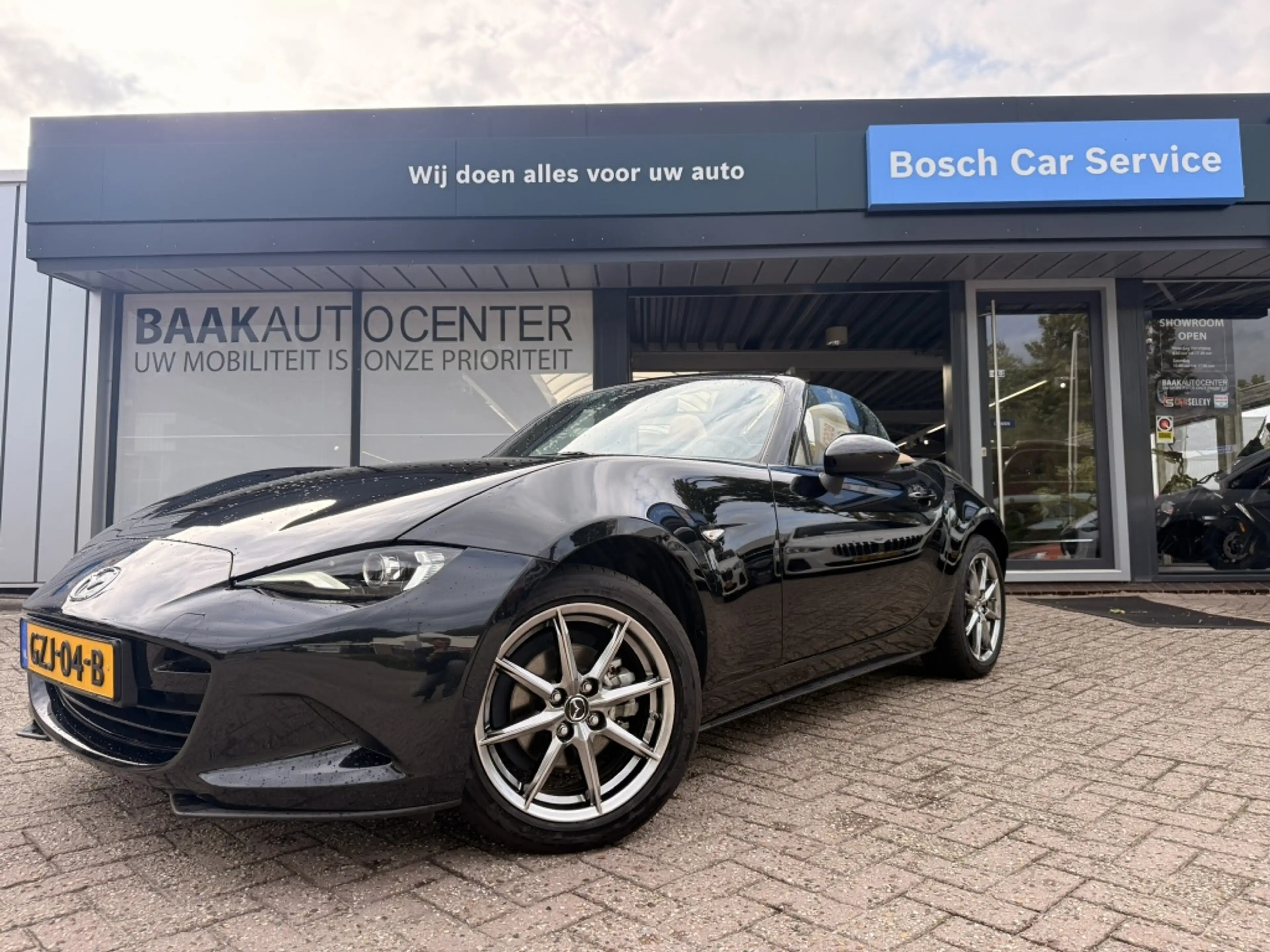 Mazda MX-5 1.5 SkyAc-G 132 Kazari | NL Auto | Camera — photo 2