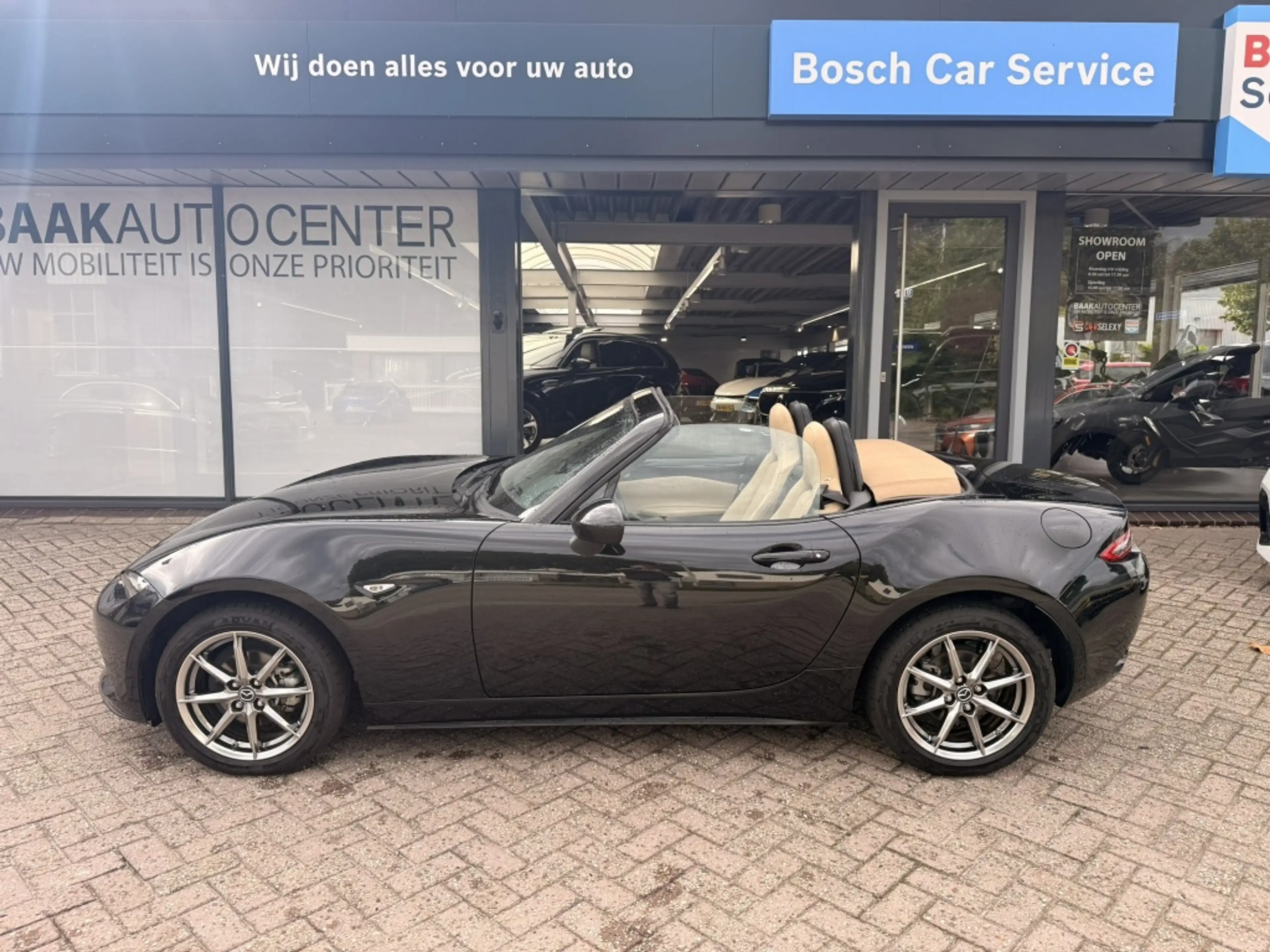 Mazda MX-5 1.5 SkyAc-G 132 Kazari | NL Auto | Camera — photo 5