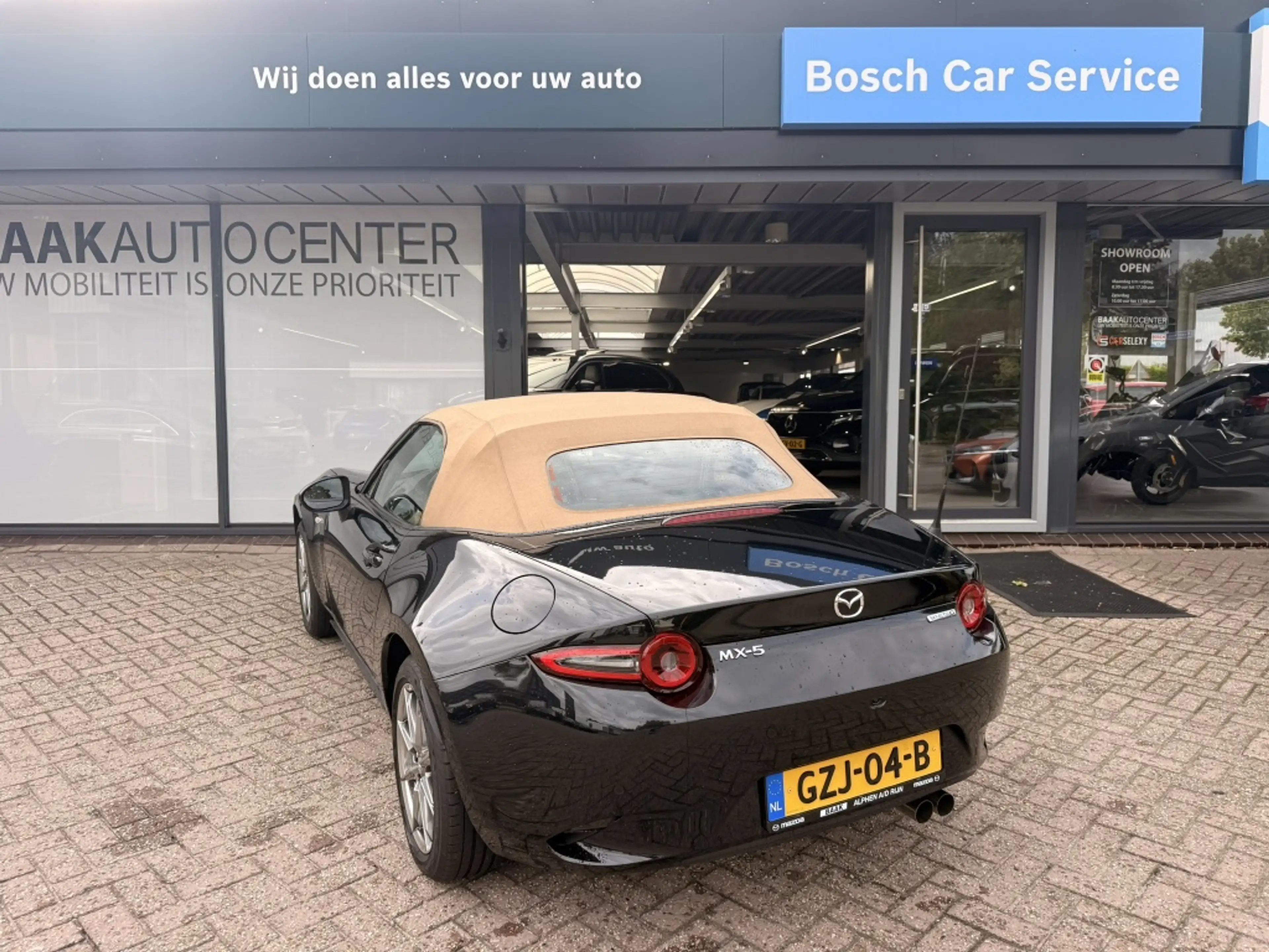 Mazda MX-5 1.5 SkyAc-G 132 Kazari | NL Auto | Camera — photo 9