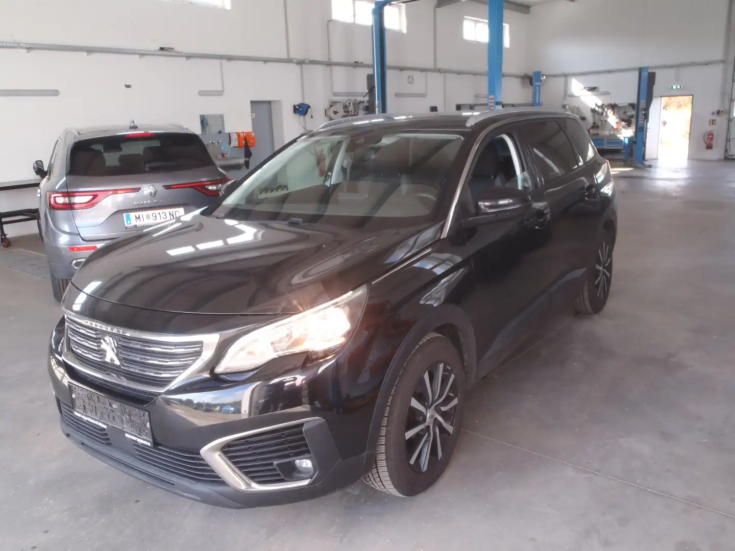 Peugeot 5008 5008 1,5 BlueHDI 130 S - 2