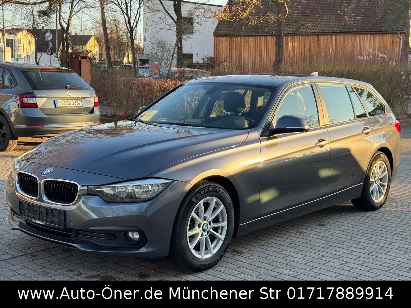BMW 318 SEHR GEFLEGT FACELIFT Gris - 1