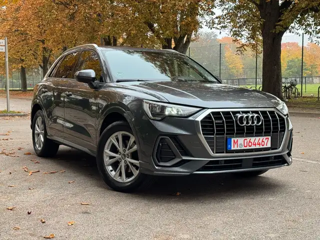Audi Q3 35 TDI quattro S line ACC Webasto Pano