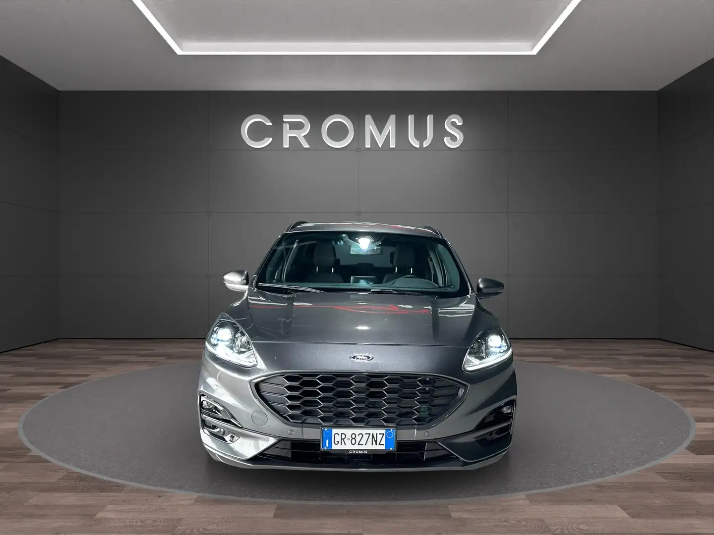 Ford Kuga 2.0 ecoblue ST-Line 2WD 120cv auto IVA ESPOSTA - 2