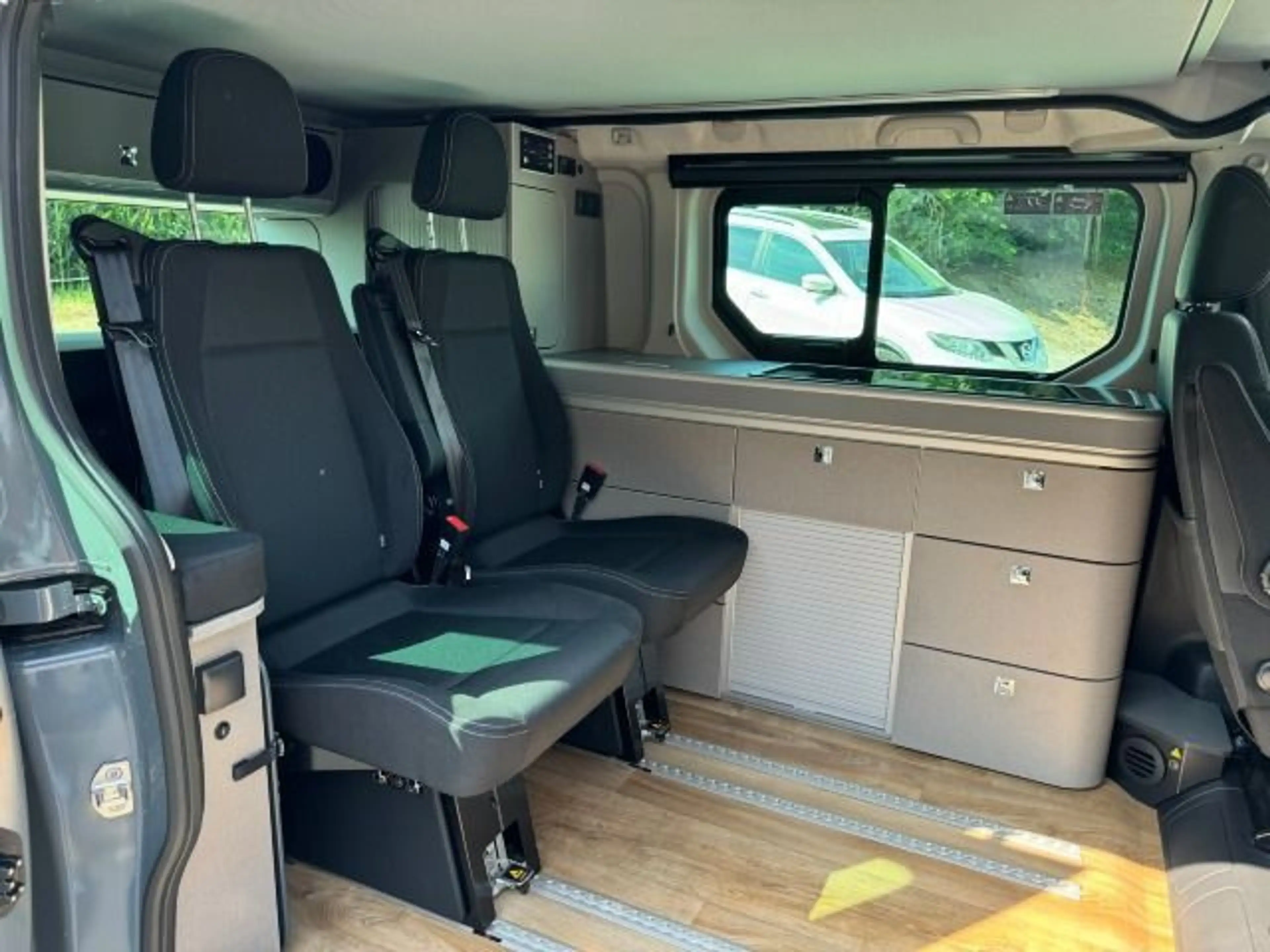 Nissan Primastar Camper Seaside 170PS DCT AHK Markise — photo 9