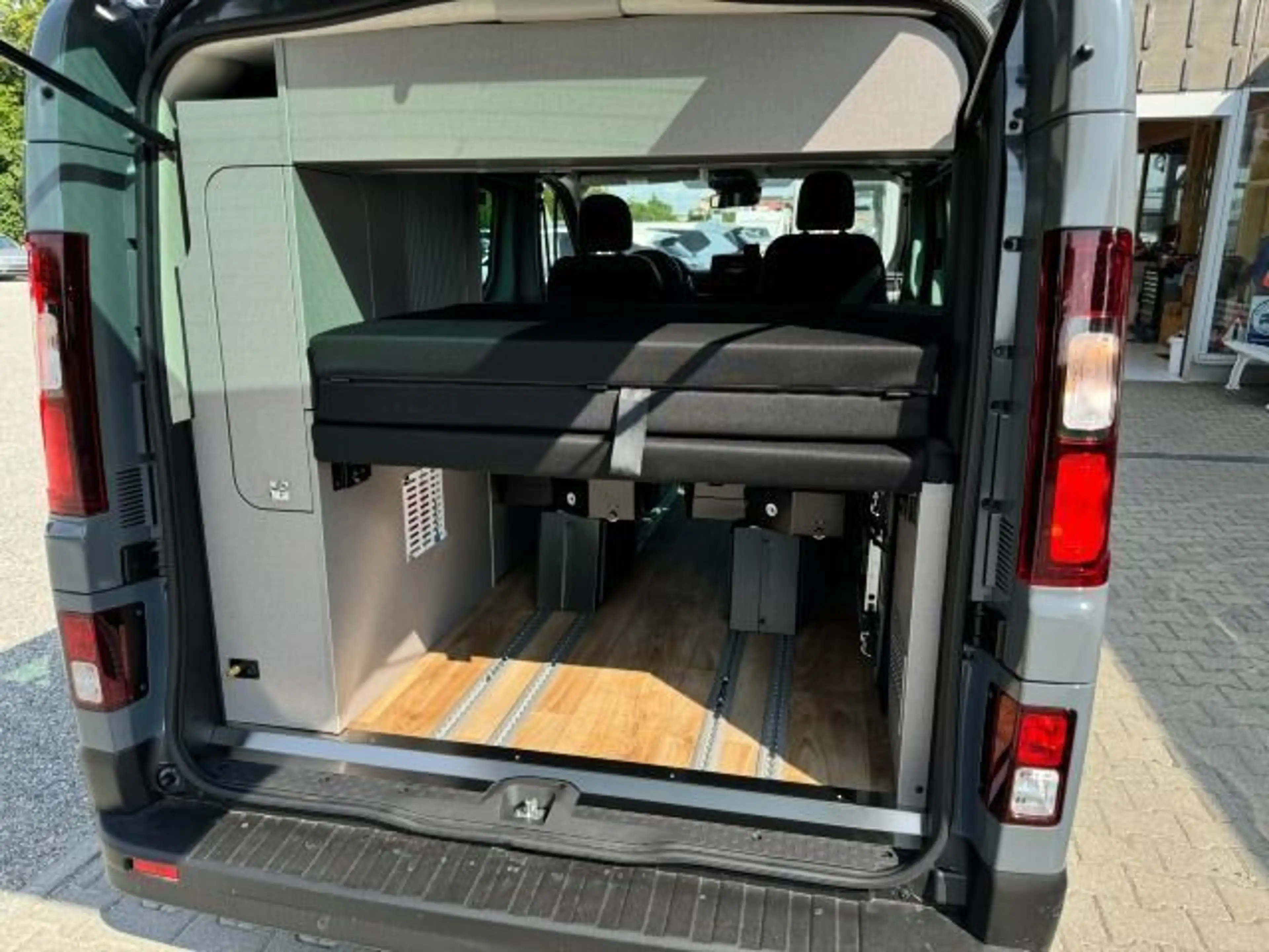 Nissan Primastar Camper Seaside 170PS DCT AHK Markise — photo 7