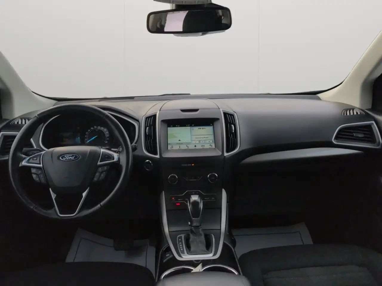 Ford Edge снимка Ford Edge