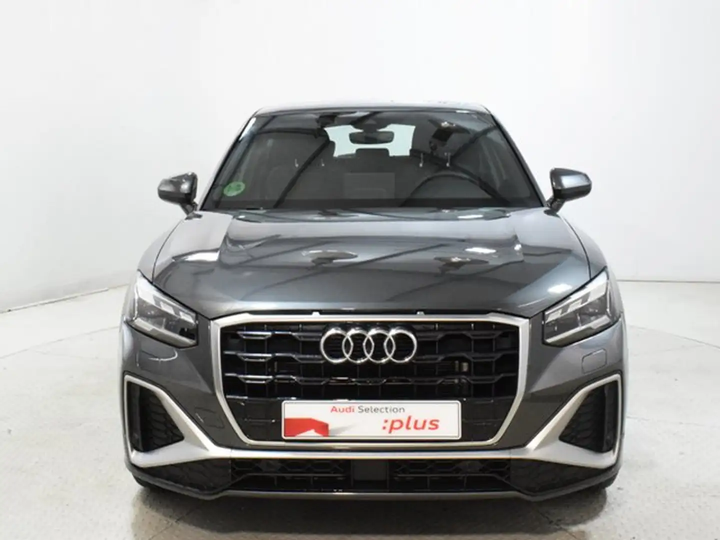Audi Q2 35 TDI Adrenalin S tronic 110kW Gris - 2