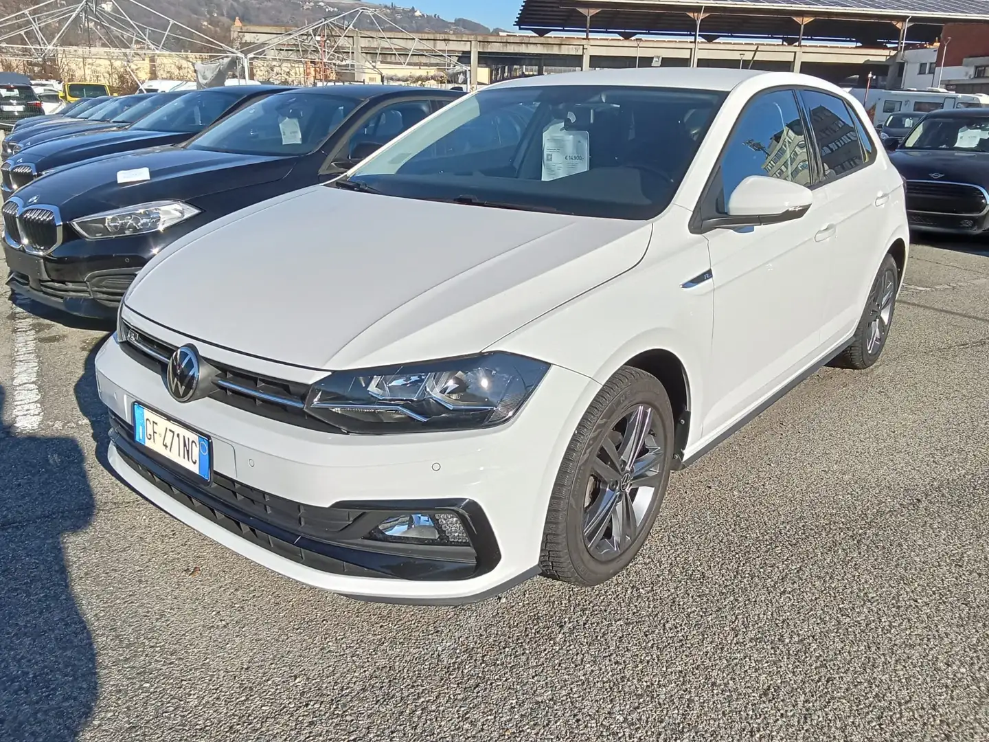 Volkswagen Polo 5p 1.0 tgi Highline R-LINE Weiß - 1