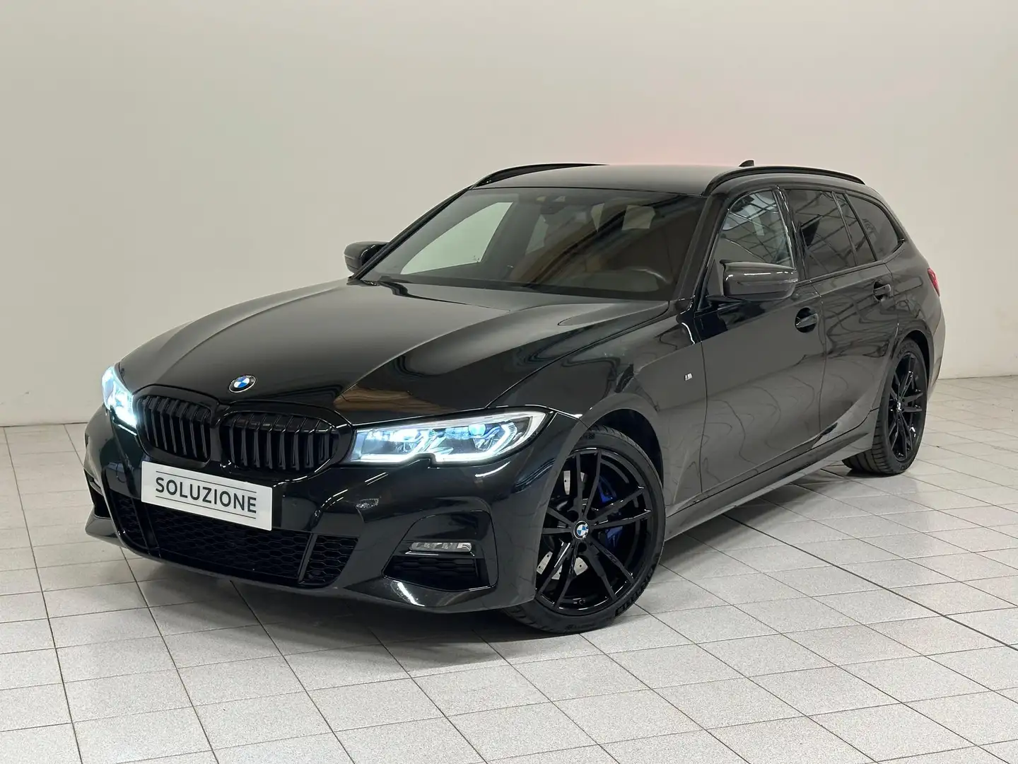 BMW 330 330d 48V xDrive Touring Msport IVA ESPOSTA Zwart - 1