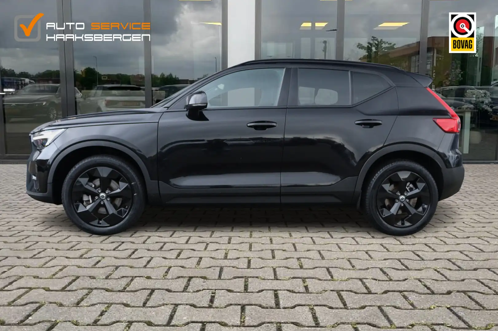 Volvo XC40 2.0 B3 Ultimate Dark | Pano | Memory | Camera | H/ Schwarz - 2