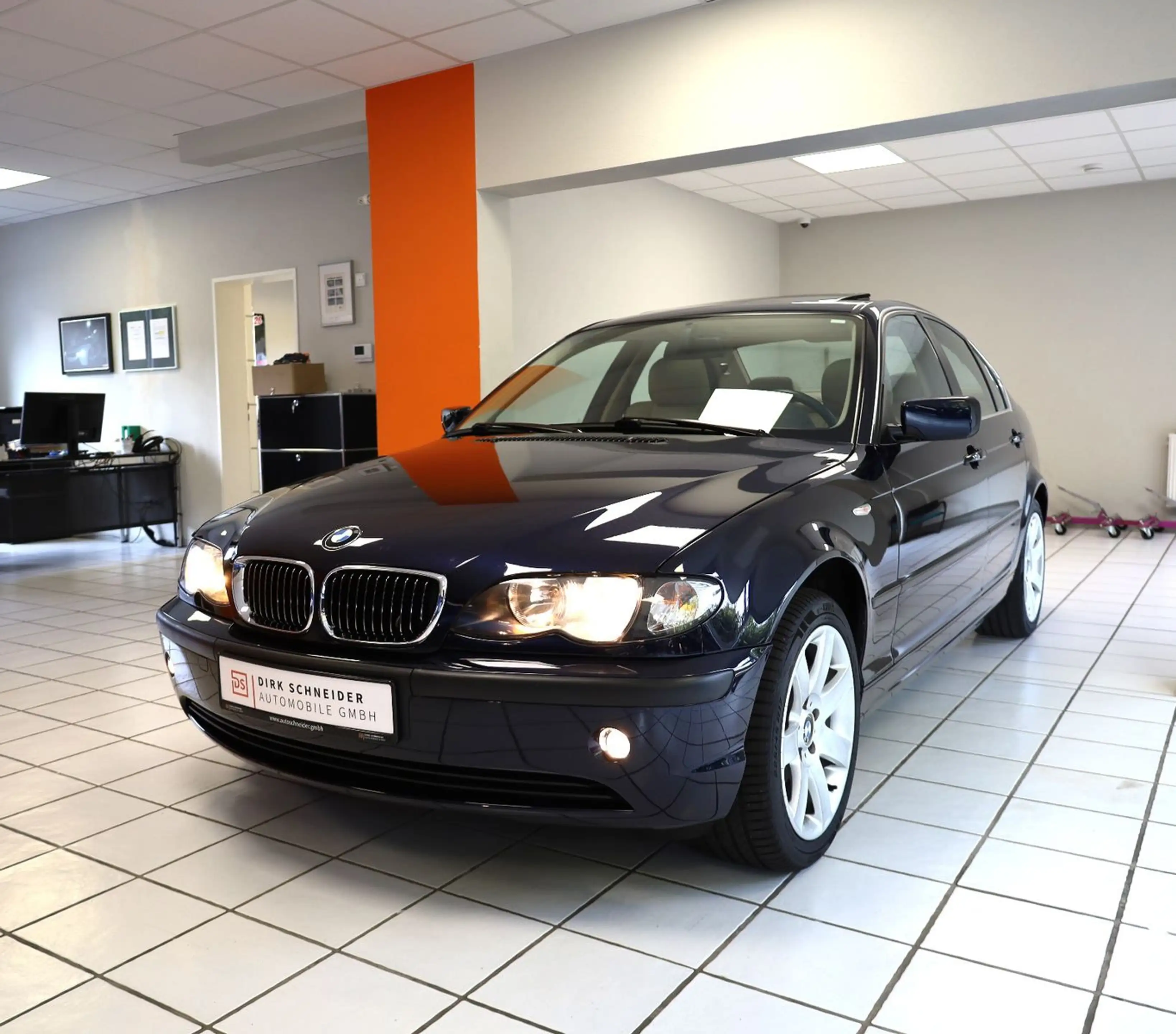 BMW 325 xi ALLRAD|DSG|KLIMA|LEDER|SCHIEBED|SH|SCHECKH