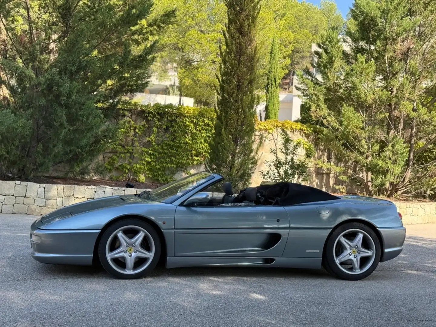 Ferrari F355 Spider Plateado - 1