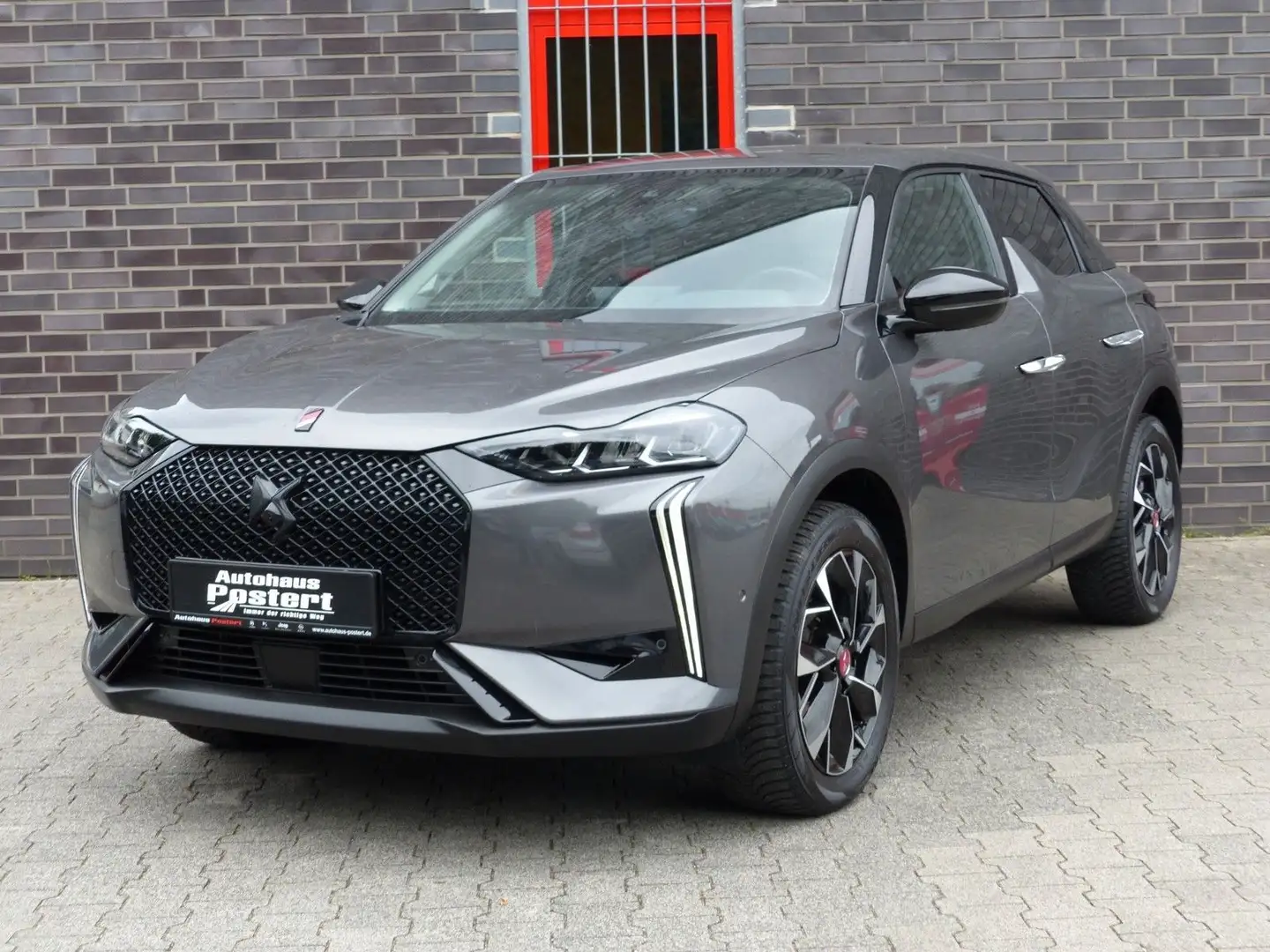 DS Automobiles DS 3 DS 3 Performance Line + Grau - 1