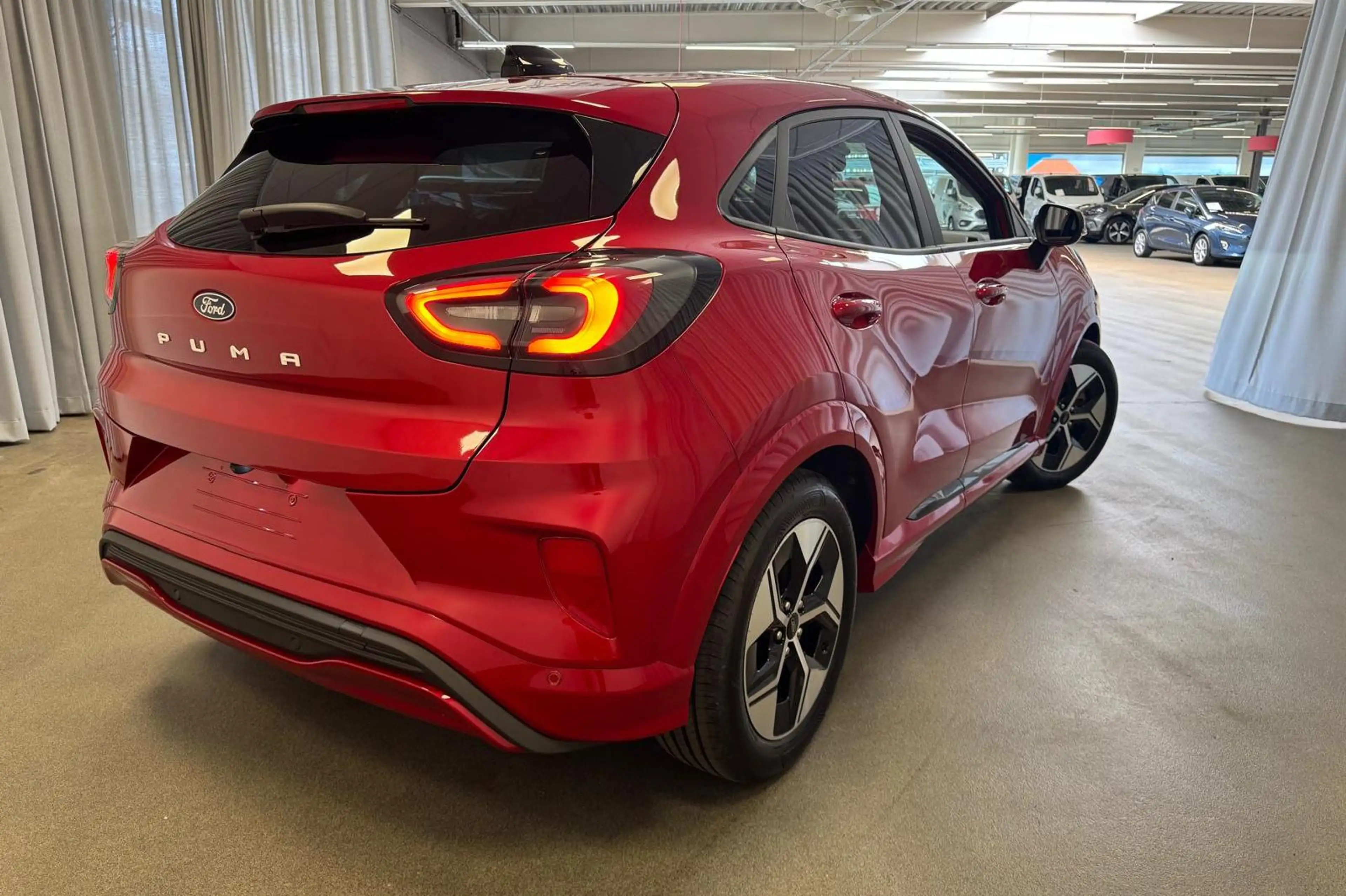 Ford Puma Gen-E Select 46.8 kWh | Nieuw te Bestellen!! — photo 2