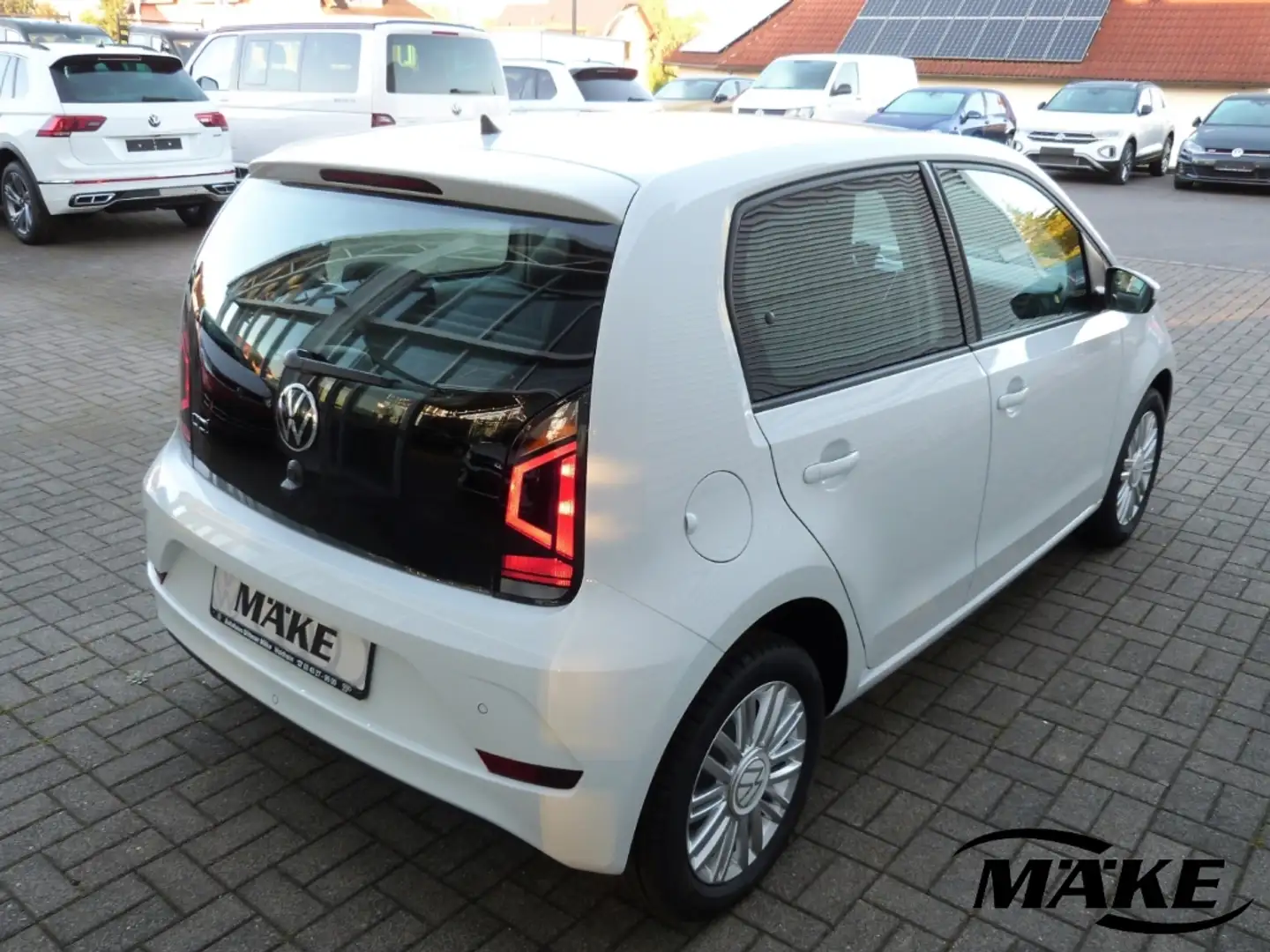 Volkswagen up! 1.0 Klimaautom., Garantie bis 06.2027, SHZ, PDC Weiß - 2