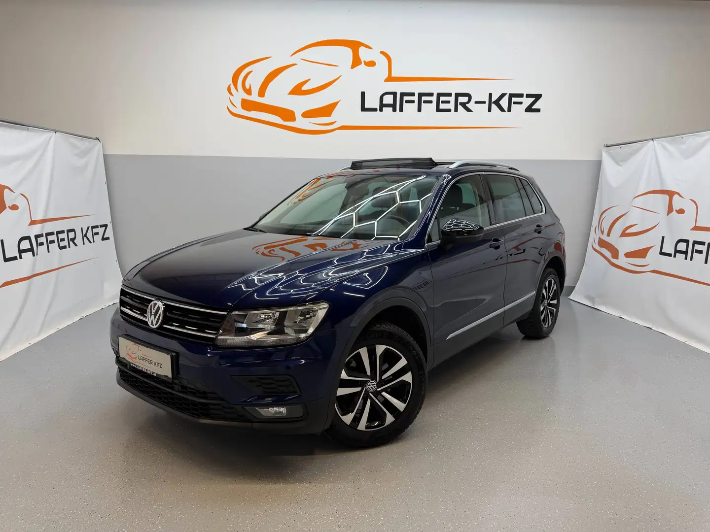 Volkswagen Tiguan 2,0 TDI DSG IQ DRIVE 4Motion VIRTUAL PDC PANO Blau - 1