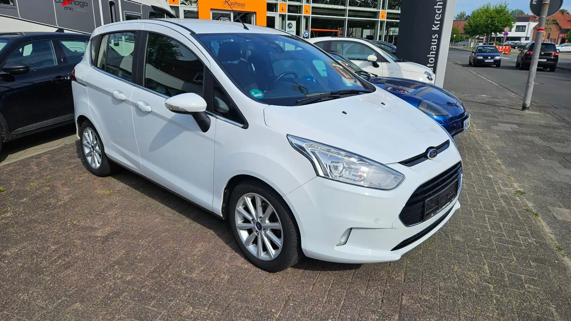 Ford B-Max B-MAX Titanium Білий - 2