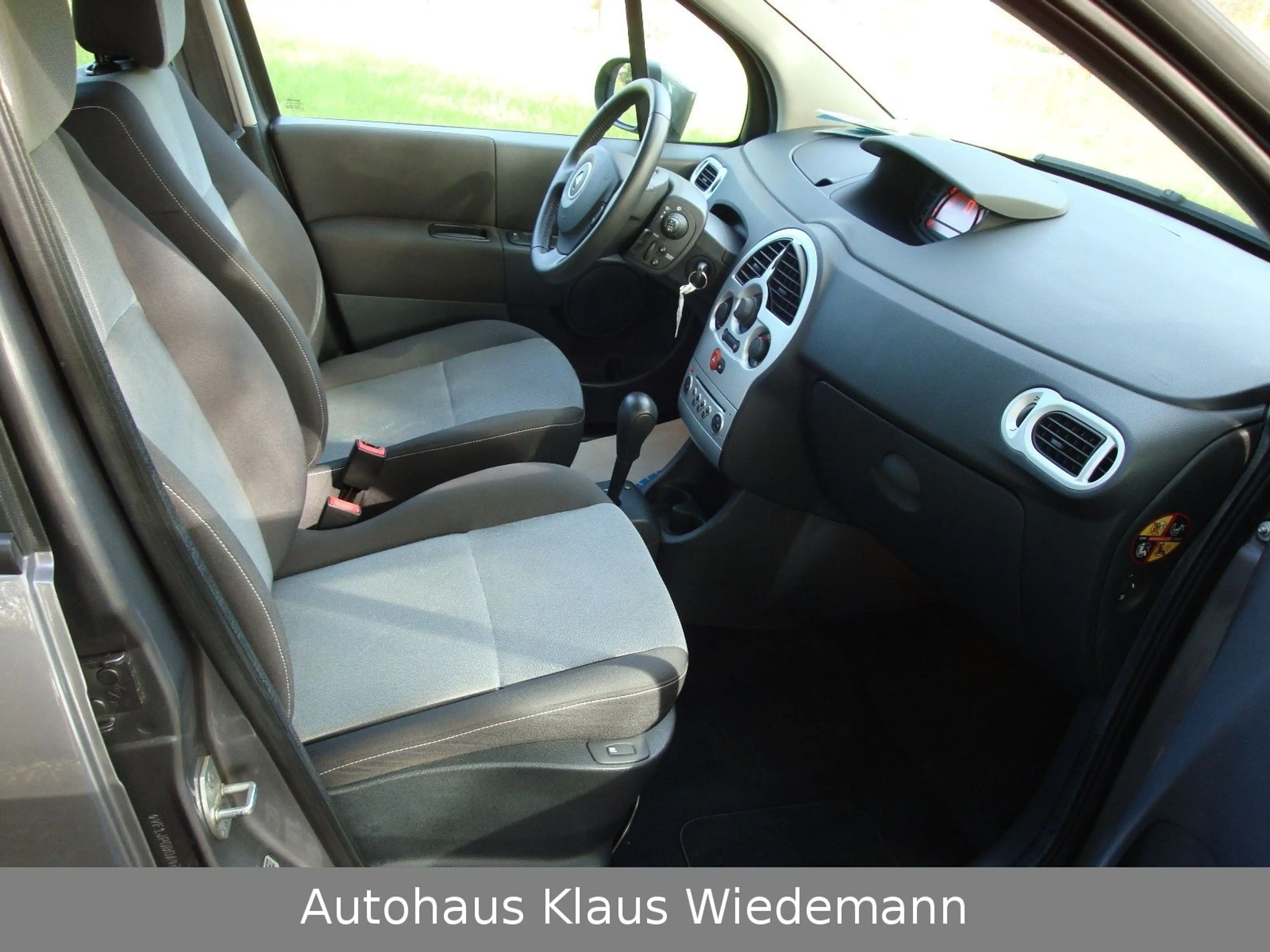 Renault Modus Dynamique 1.6 16V 110 Automatik - 1.Hd./39 — photo 13