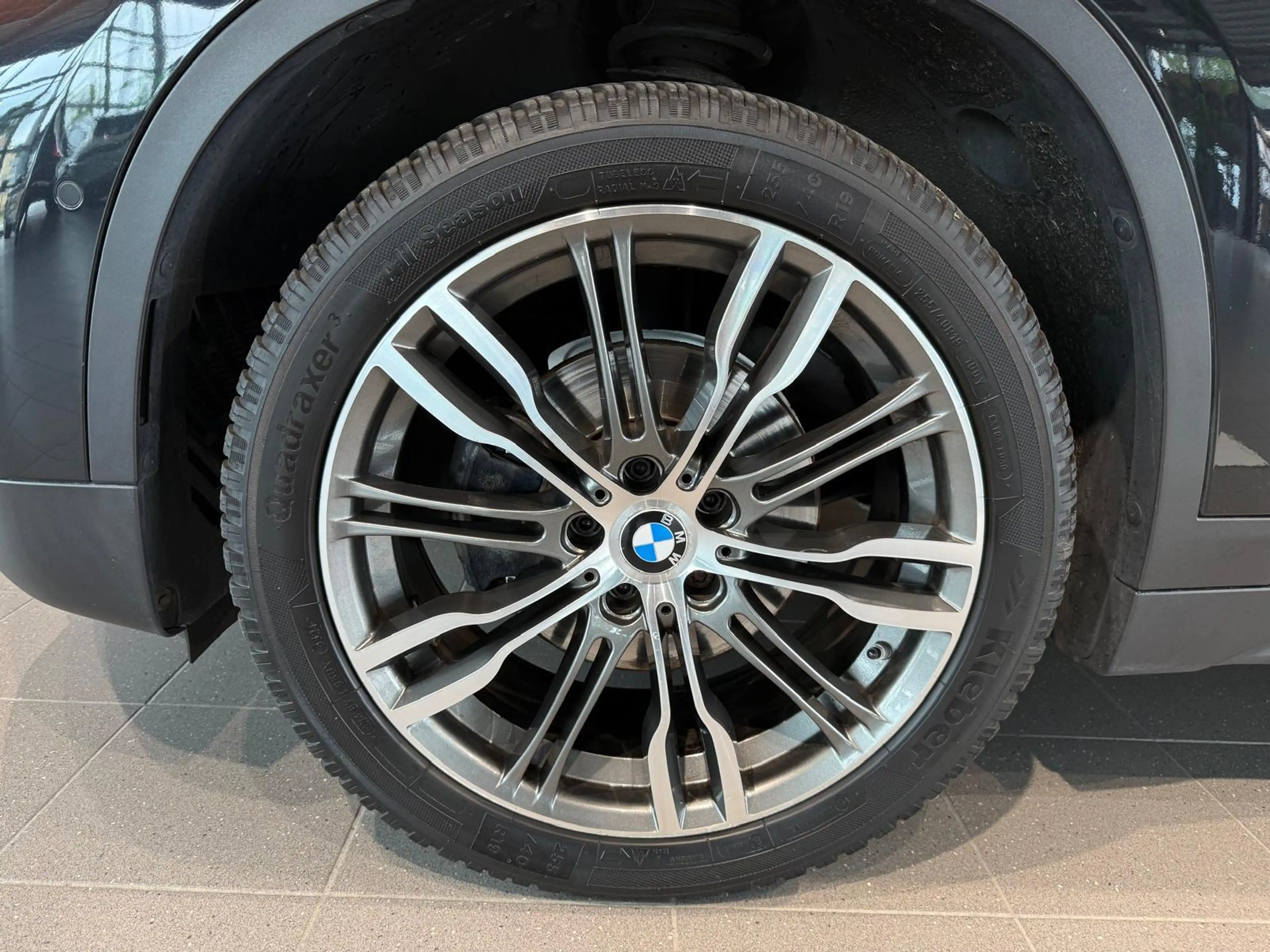 BMW X1 sDrive18i High Executive Head up pano schuif — photo 34