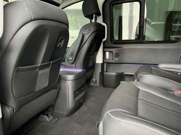 Staria Bus 2,2 CRDi Luxury Line 4WD DCT Aut. Luxury Line