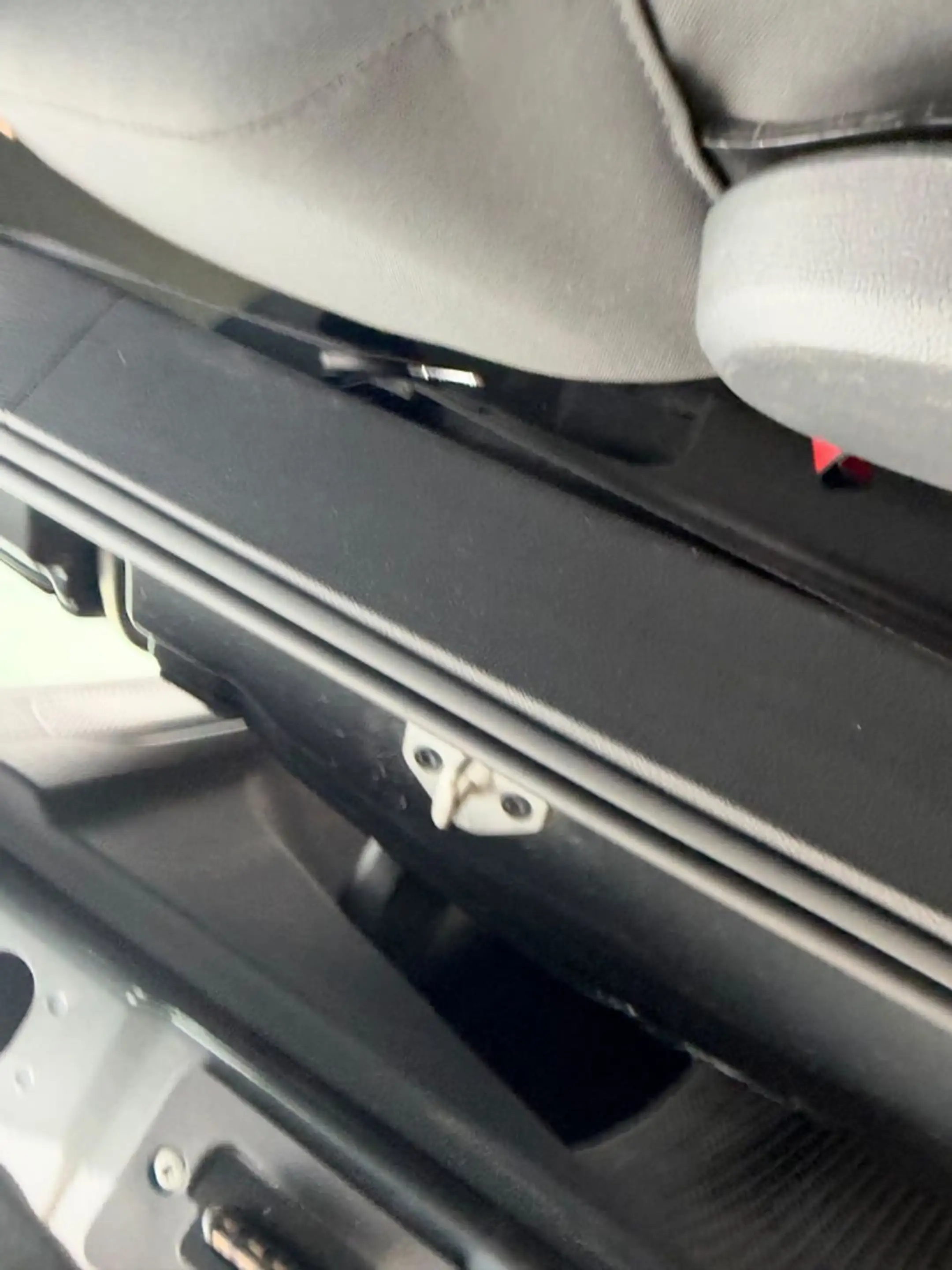 Volkswagen Caddy 2,0 TDI DSG Klima/ Tempomat/ 7-Sitzer — photo 11