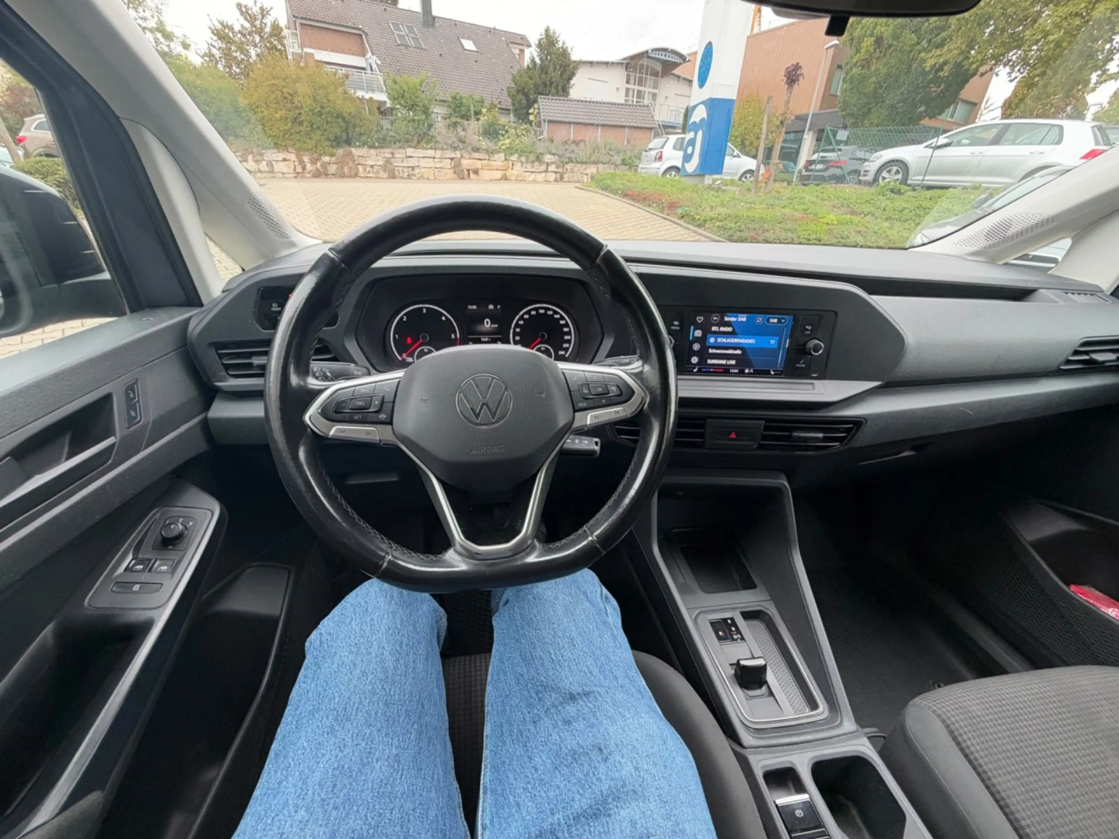 Volkswagen Caddy 2,0 TDI DSG Klima/ Tempomat/ 7-Sitzer — photo 9