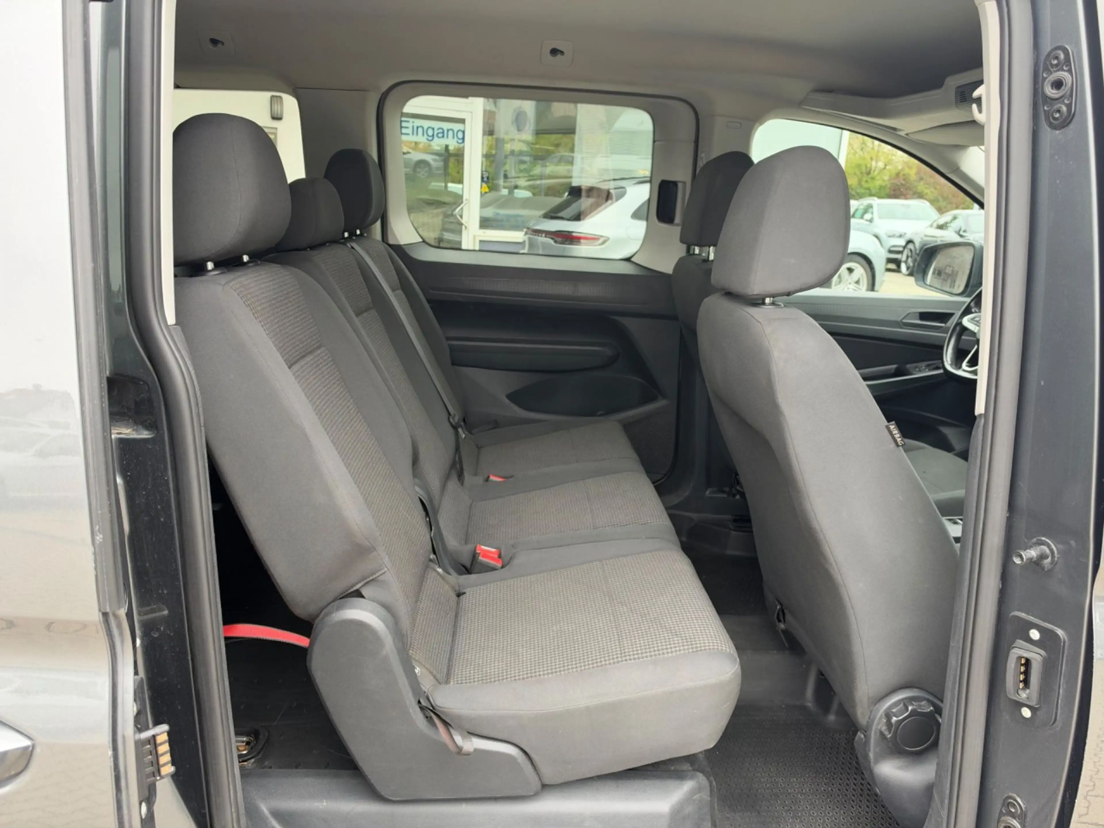 Volkswagen Caddy 2,0 TDI DSG Klima/ Tempomat/ 7-Sitzer — photo 14
