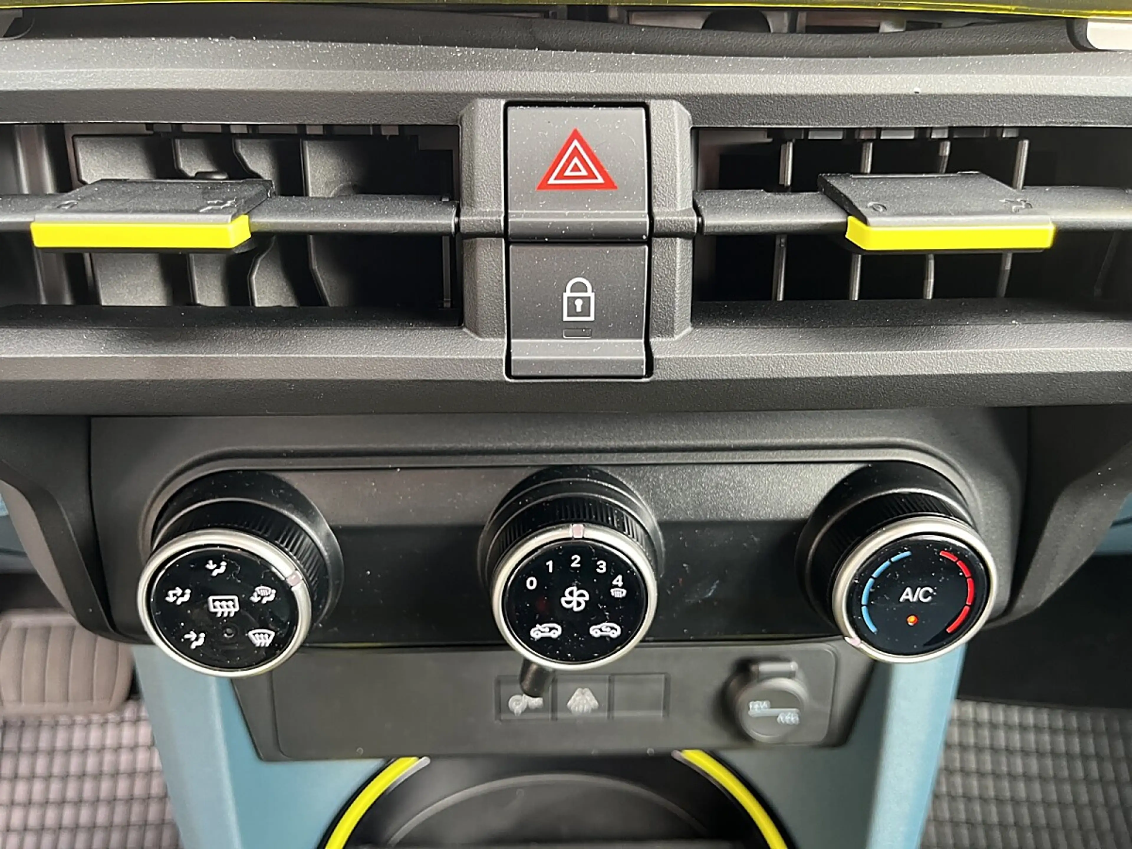 Fiat Grande Panda Hybrid mHEV 110 6-Gang eDCT Pop — photo 8