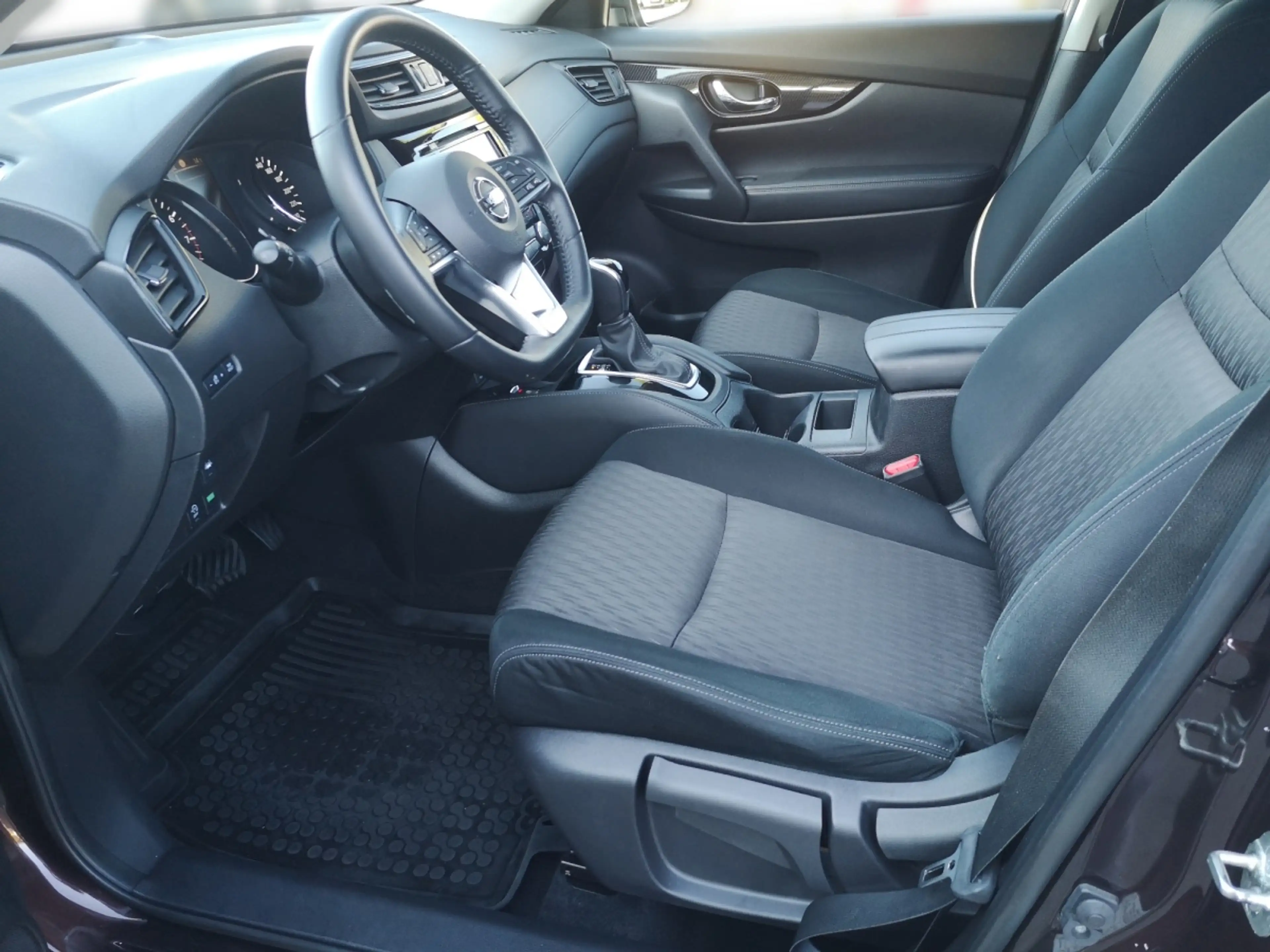 Nissan X-Trail 1,3 DIG-T Acenta Aut. — photo 5