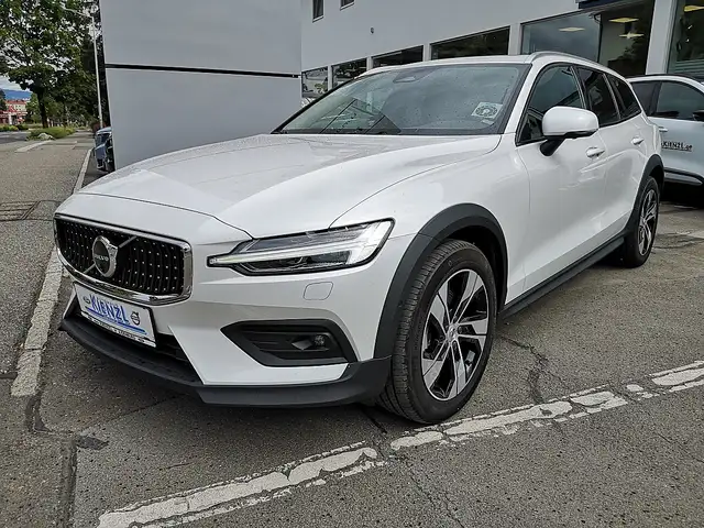 Volvo V60 Cross Country Plus B4 AWD Geartronic