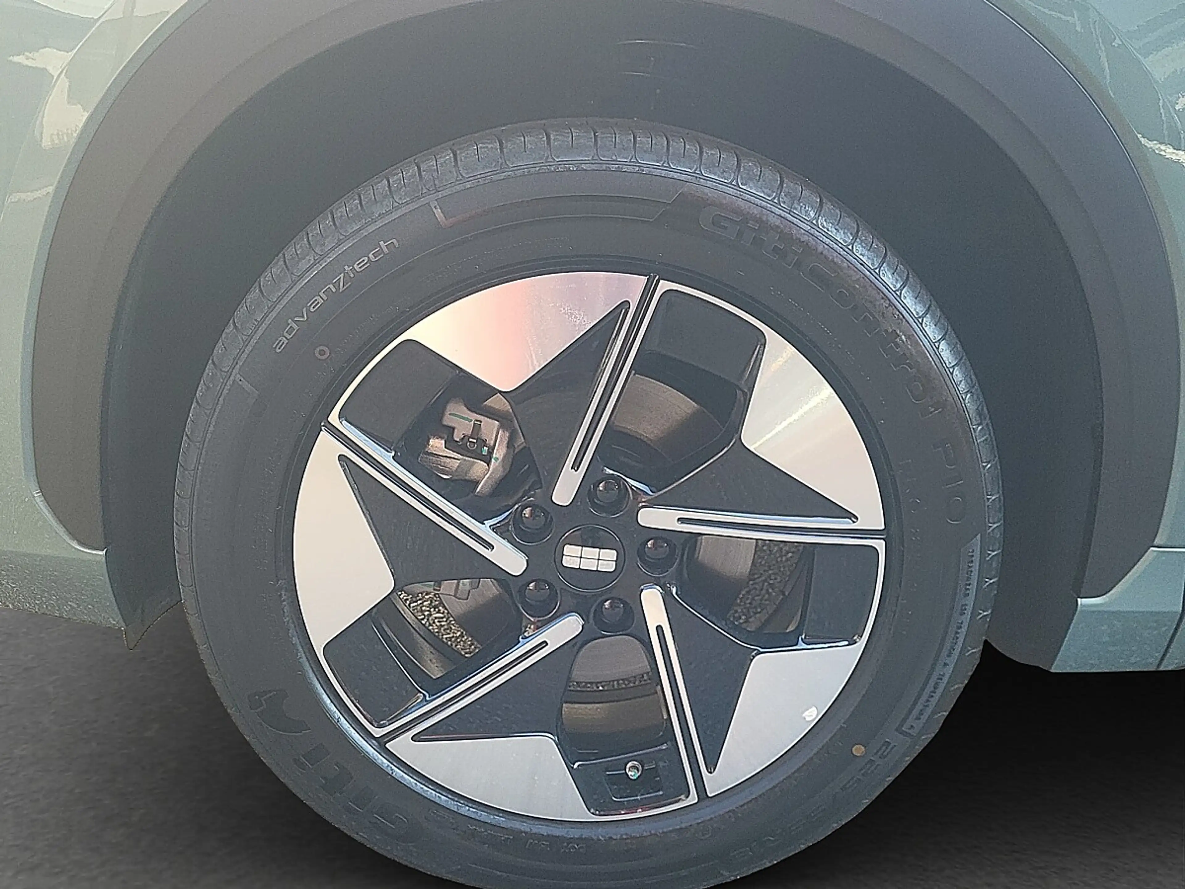 Geely E5 Pro — photo 5