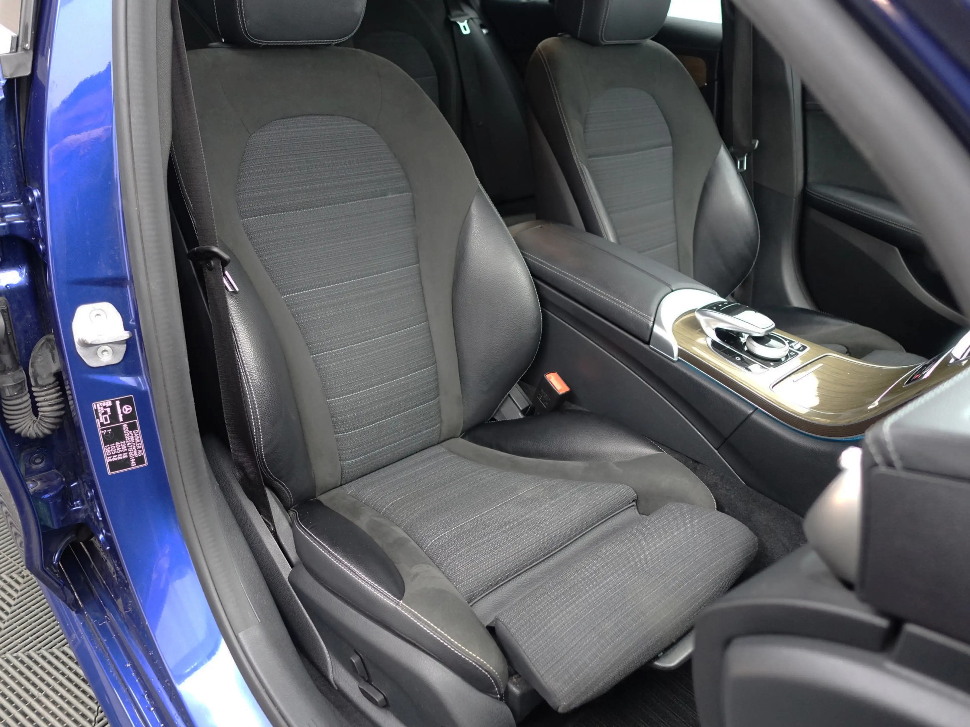 Mercedes-Benz C 350 Estate e AMG Premium Plus Aut- Comfort Interieur, — photo 3