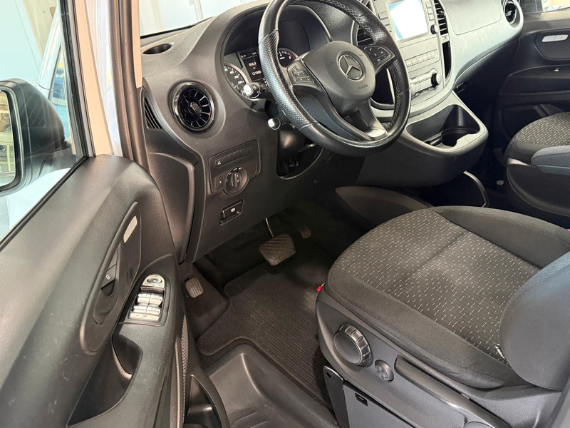 Mercedes-Benz Vito Tourer CDI Base lang*Navi&Kamera*1.Hd. — photo 11