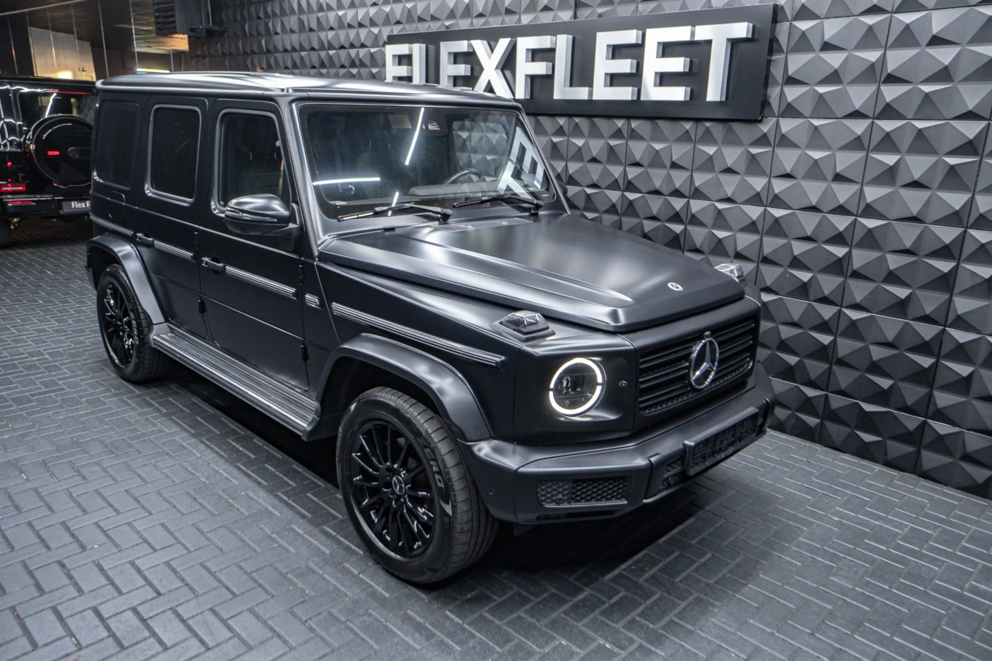 Mercedes-Benz G 400 d AMG SUPERIOR Magno Lack — photo 13