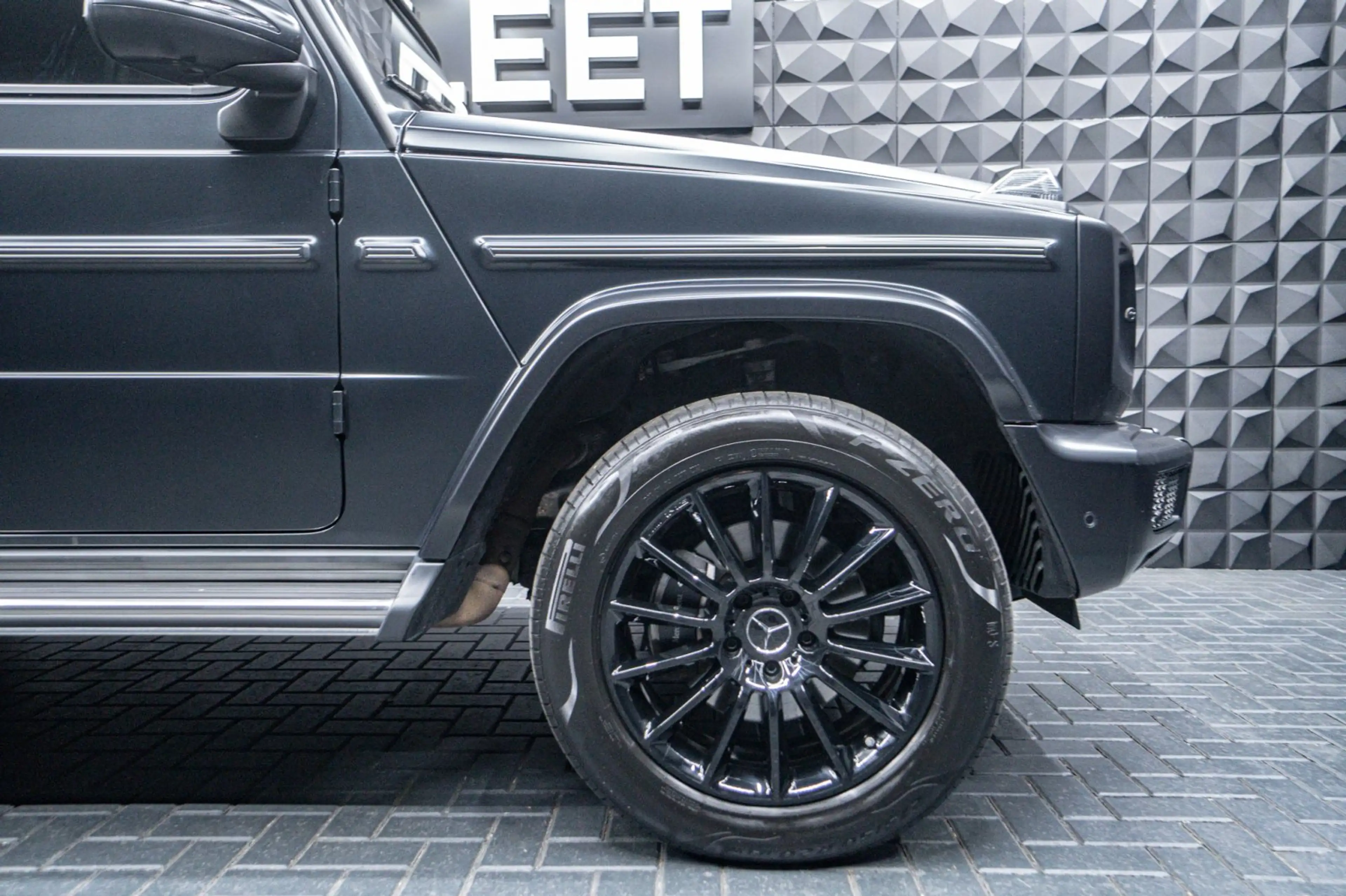 Mercedes-Benz G 400 d AMG SUPERIOR Magno Lack — photo 10