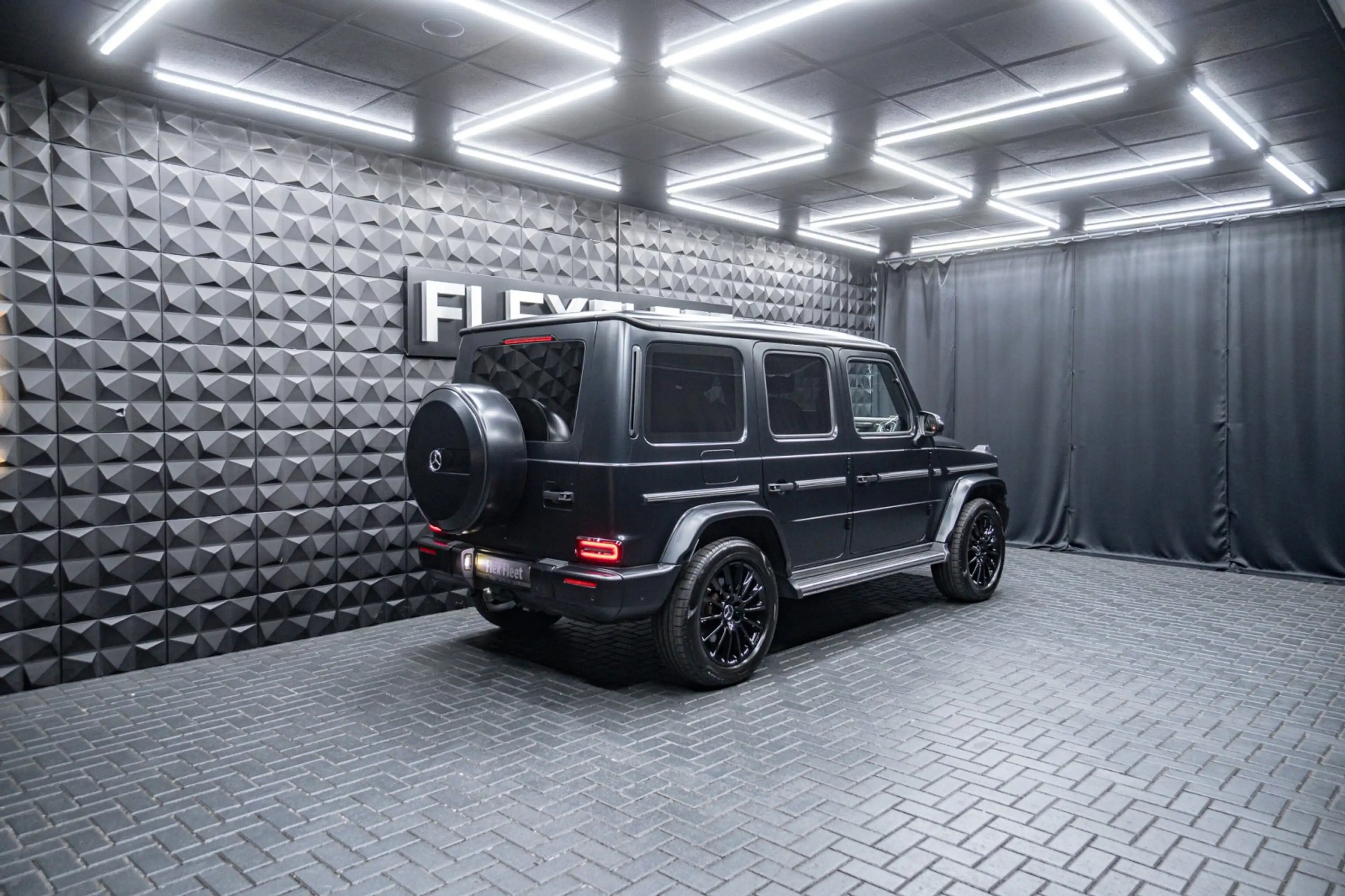 Mercedes-Benz G 400 d AMG SUPERIOR Magno Lack — photo 7
