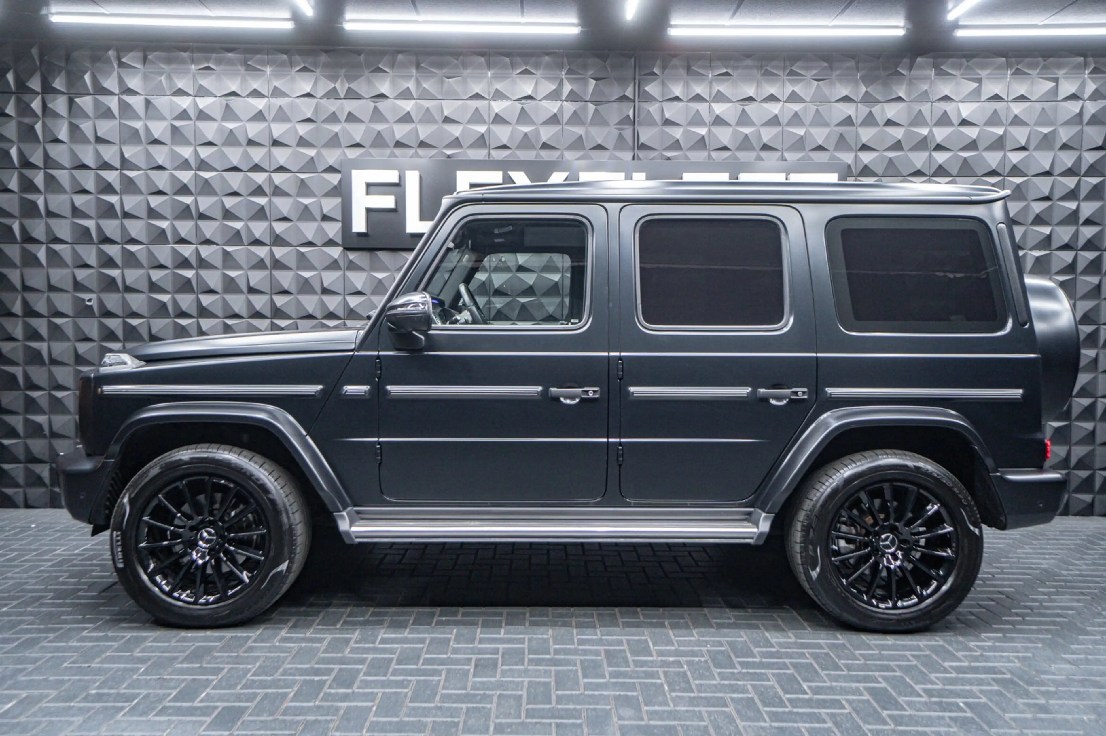 Mercedes-Benz G 400 d AMG SUPERIOR Magno Lack — photo 5