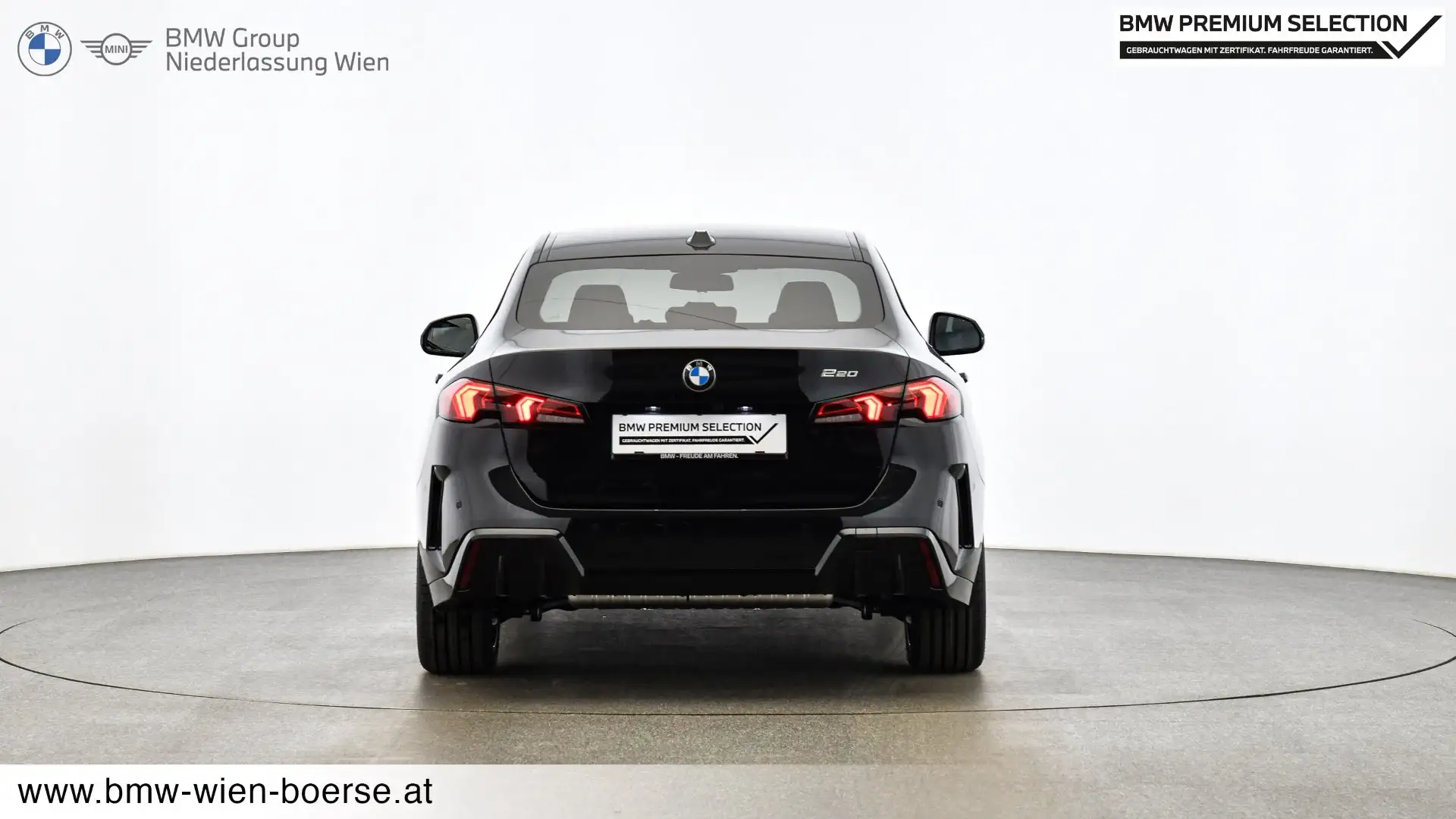 BMW 220 i Schwarz - 2