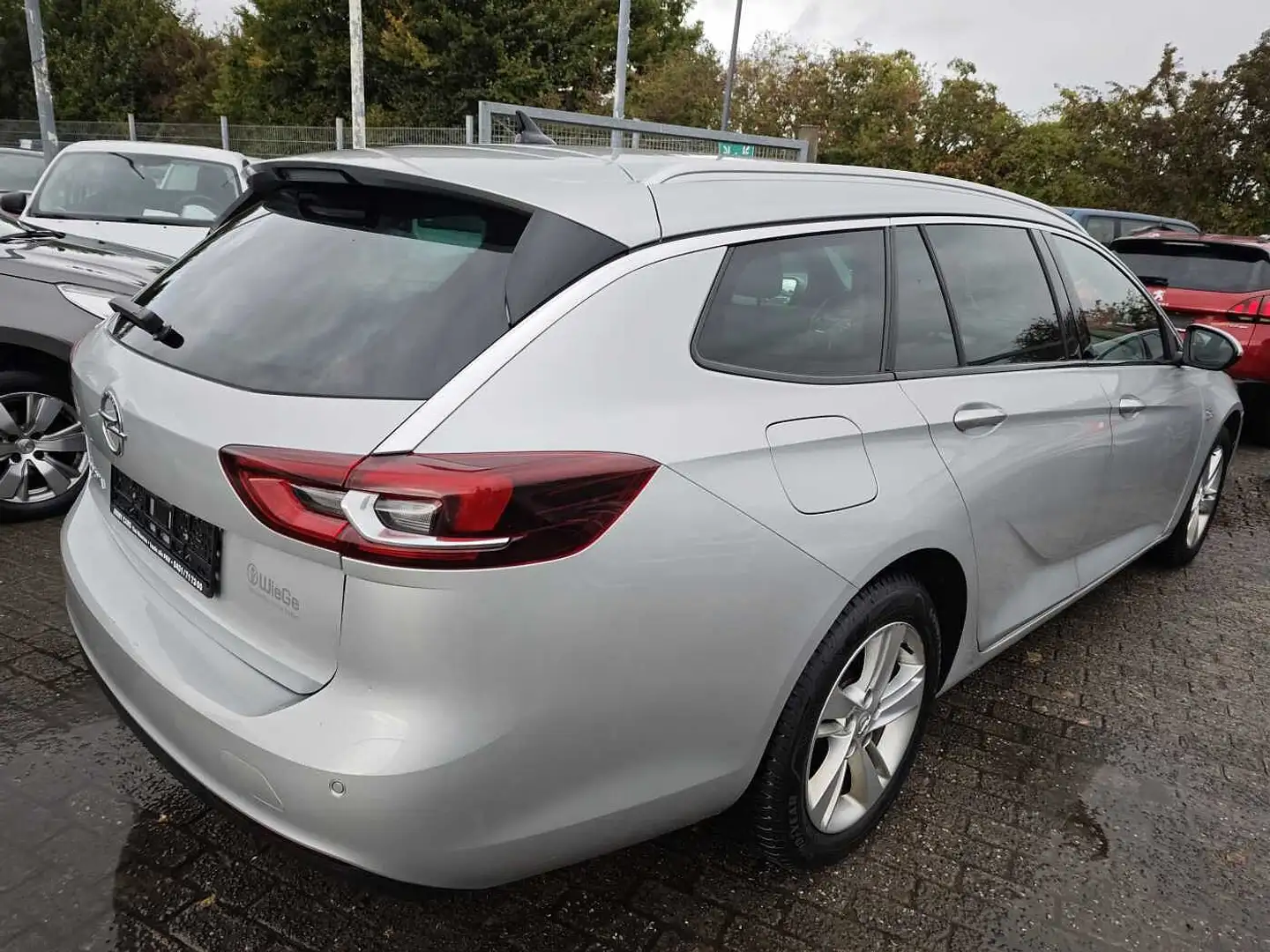 Opel Insignia Sports Tourer 1.5 Direct InjectionTurbo Business I Silber - 2